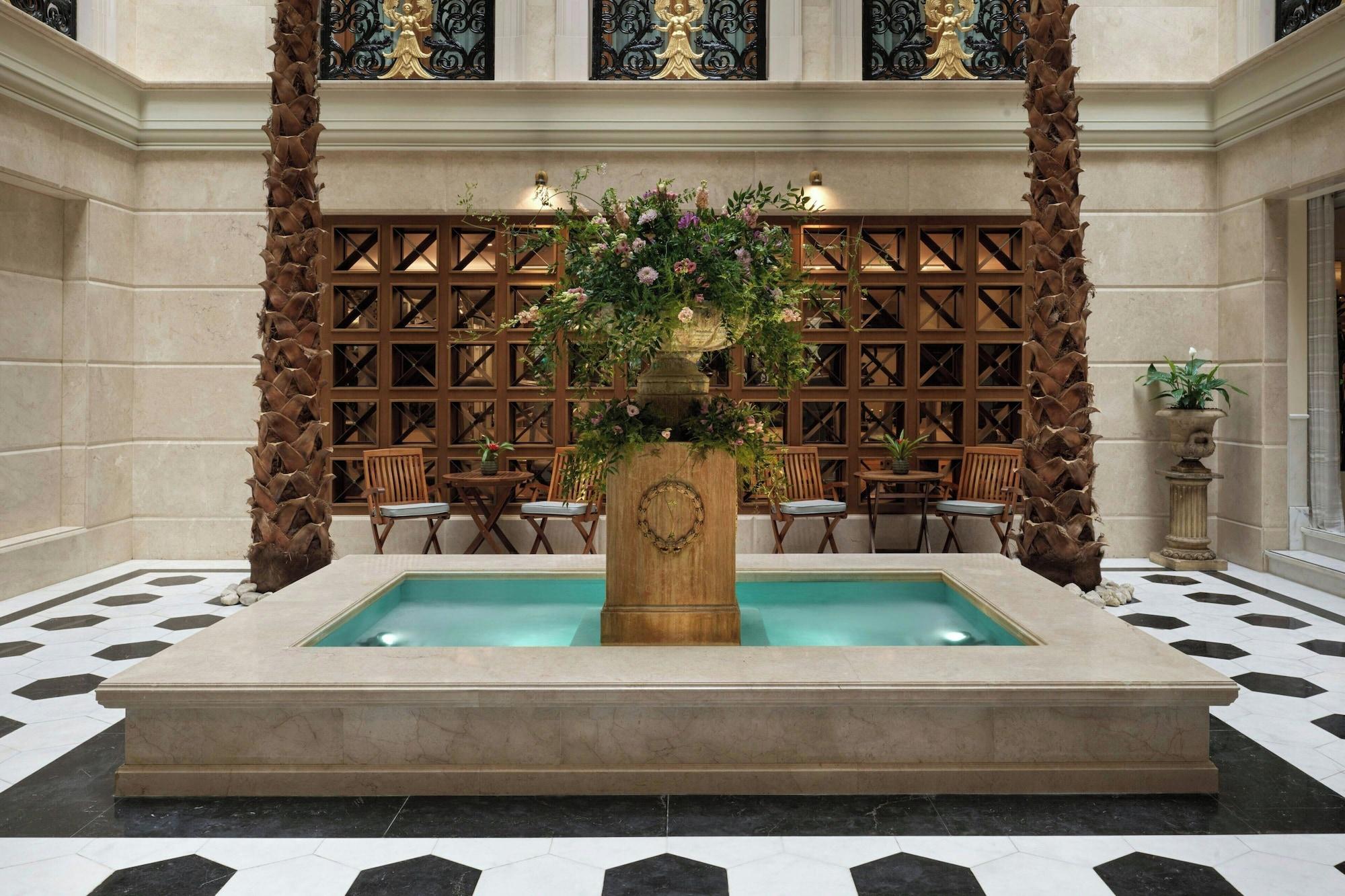 Spa Hotel Grande Bretagne, a Luxury Collection Hotel, Athens