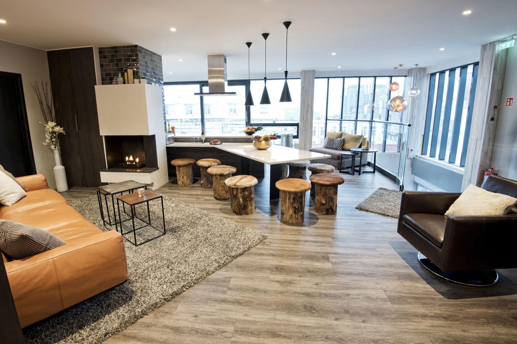 Varios B14 Apartments & Rooms