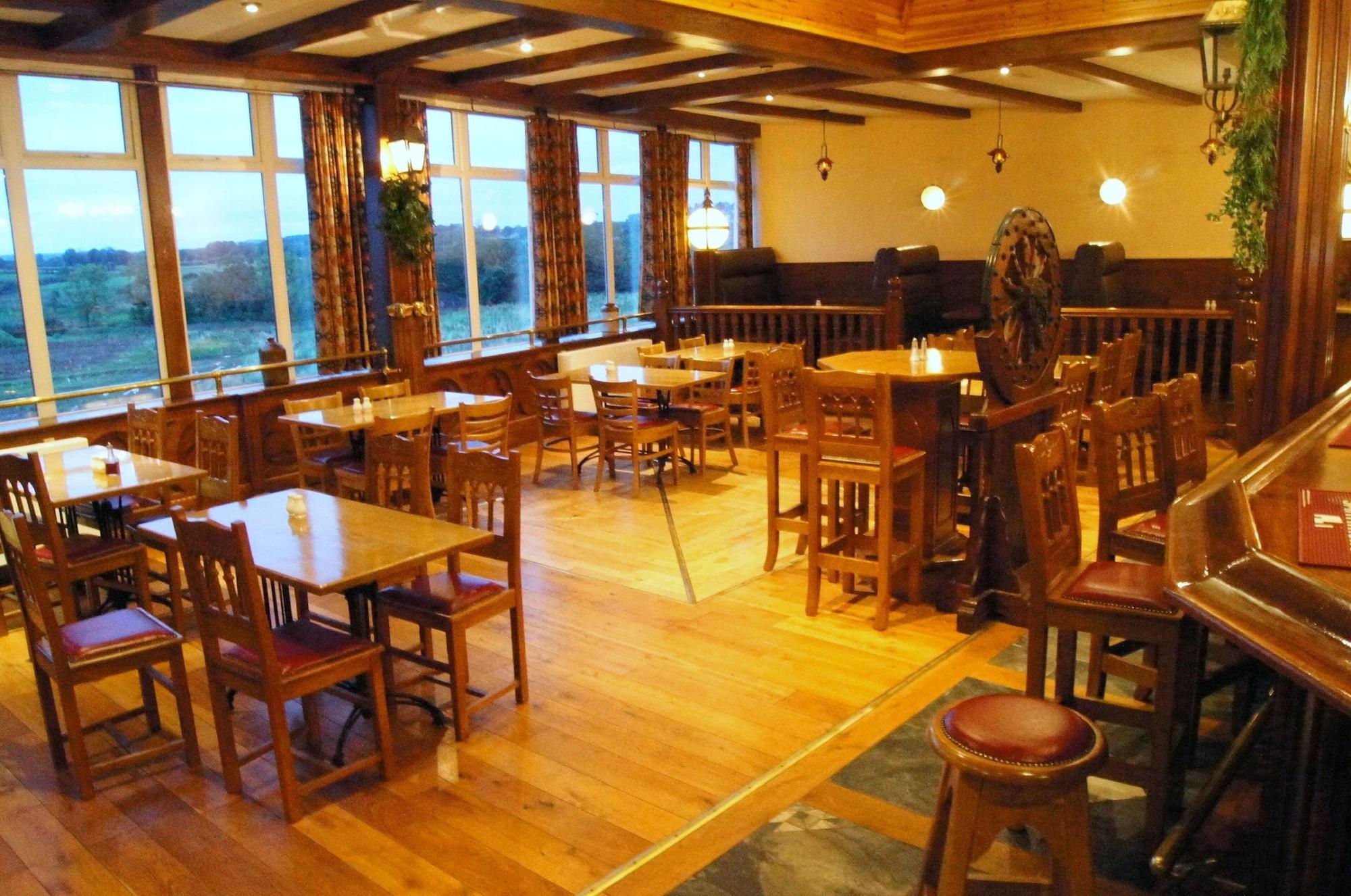 Restaurant The Hedges Hotel