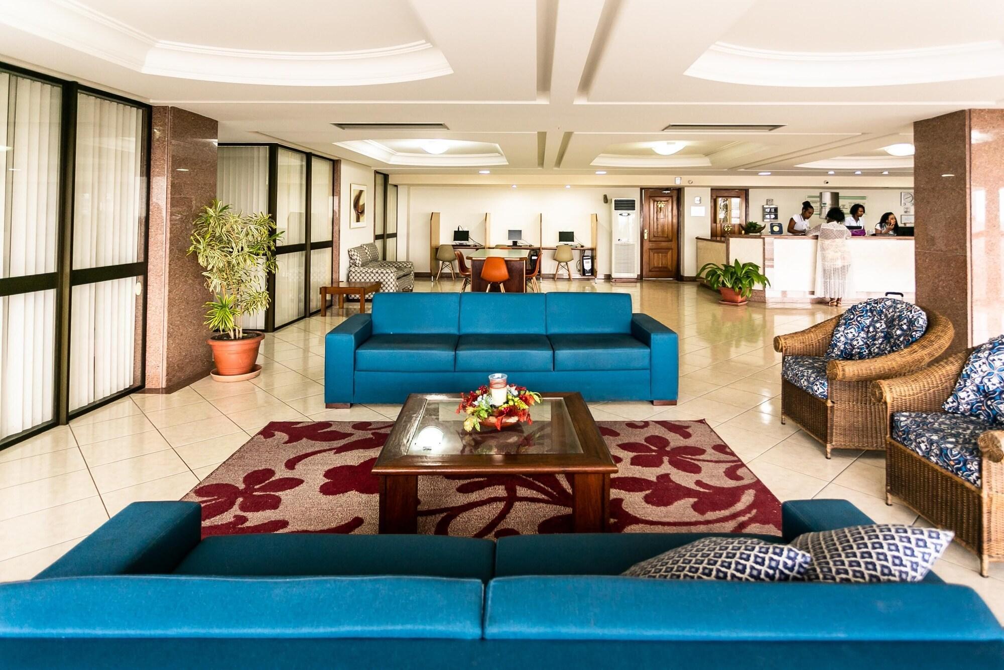 Vista do lobby Hotel Verdemar
