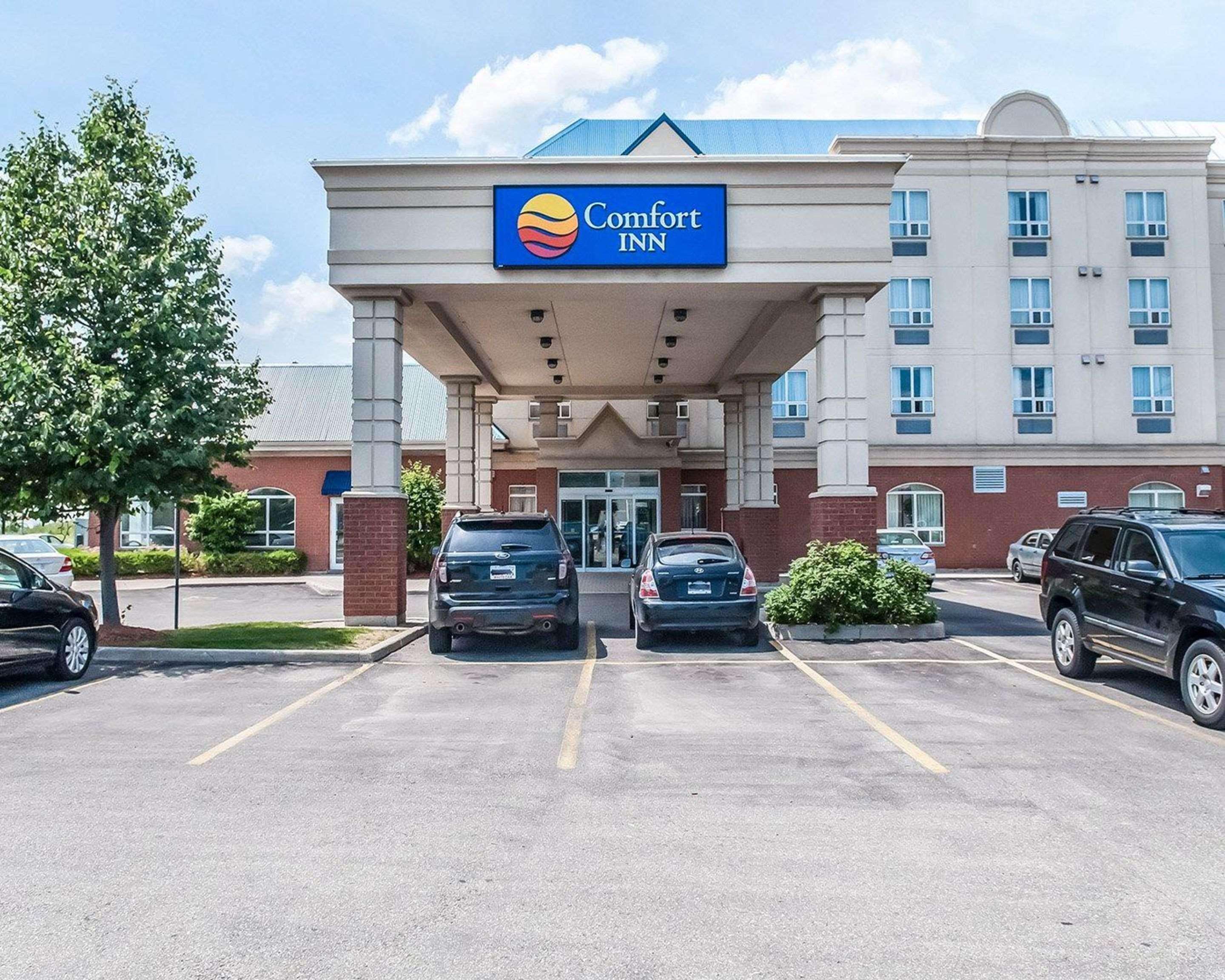 Vista Exterior Comfort Inn Mississauga
