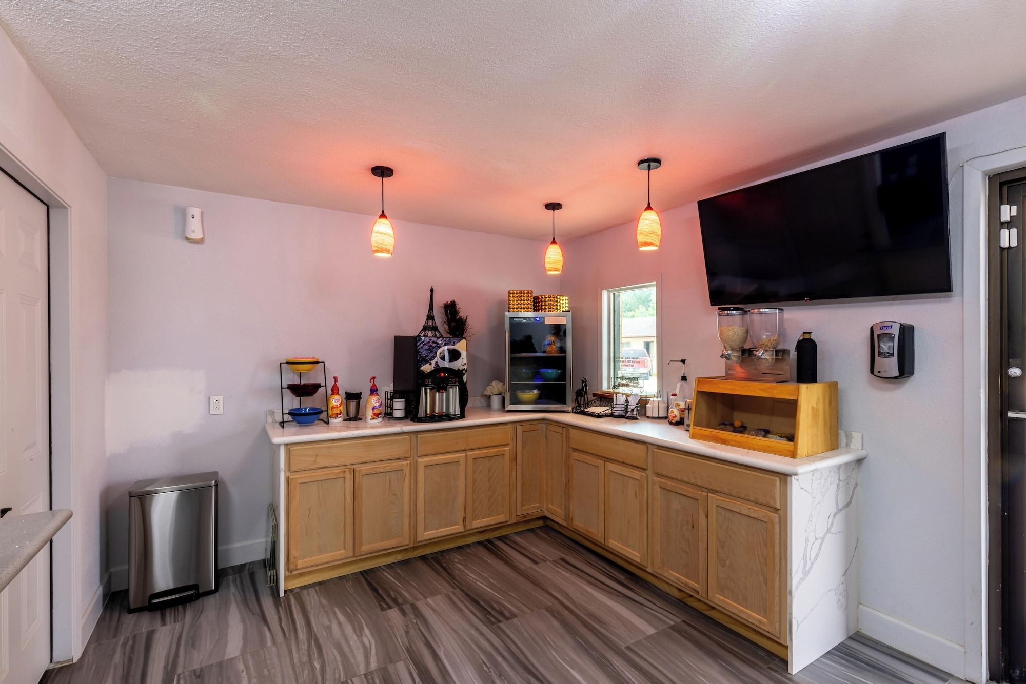 Restaurant Freer Executive Inn and Studios