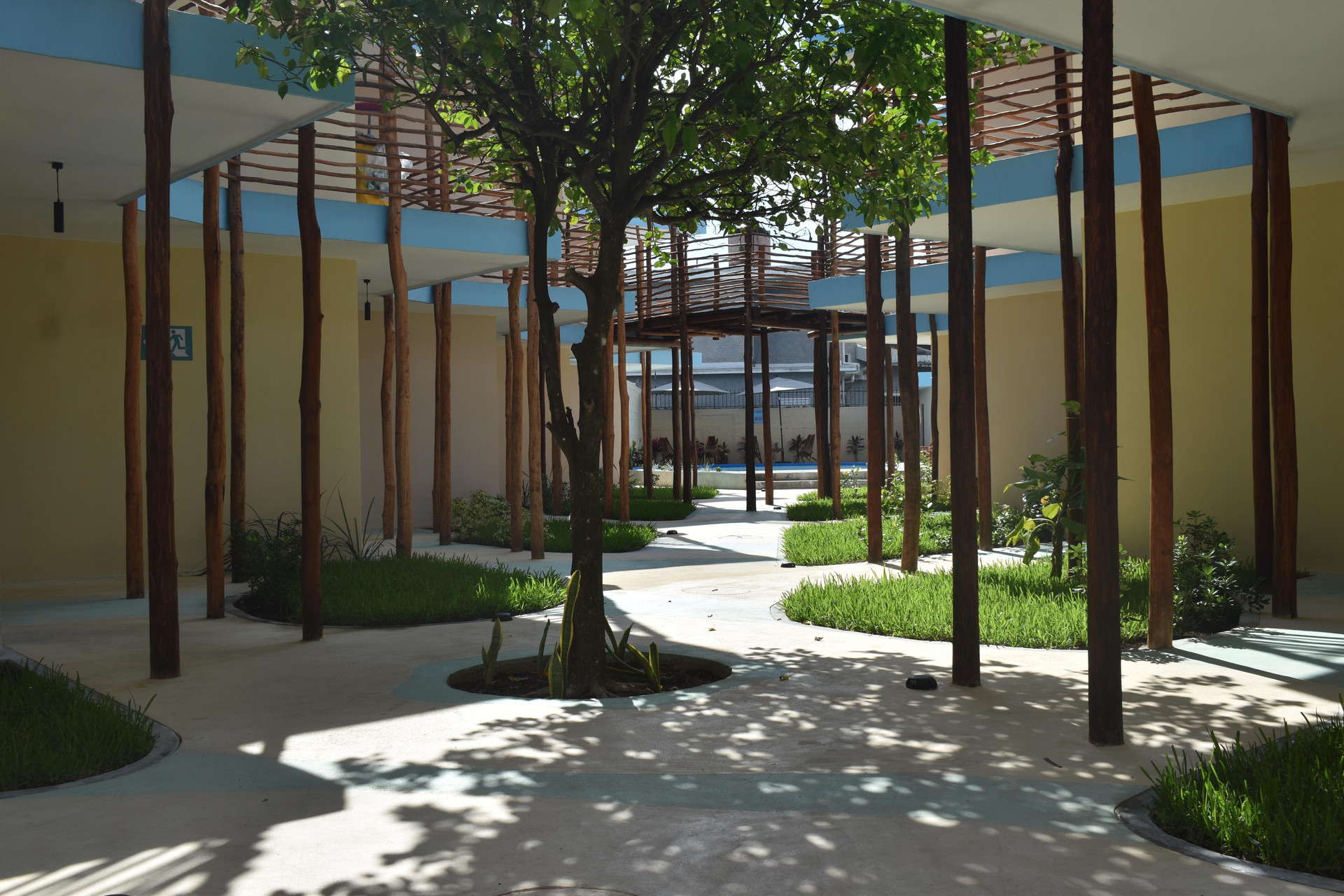 Vista Lobby Luna Azul by Uvas