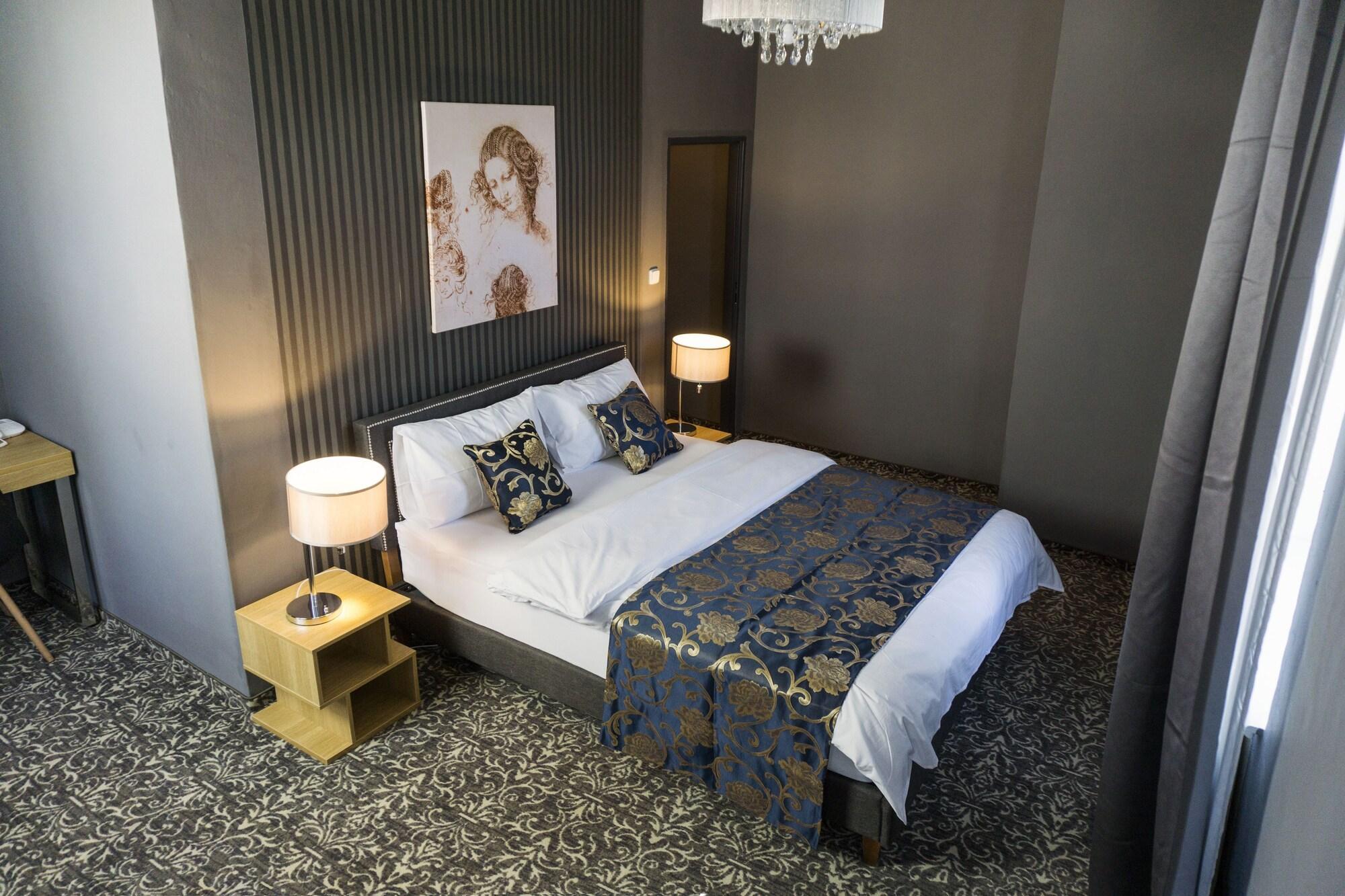 Vista Exterior Hotel DaVinci