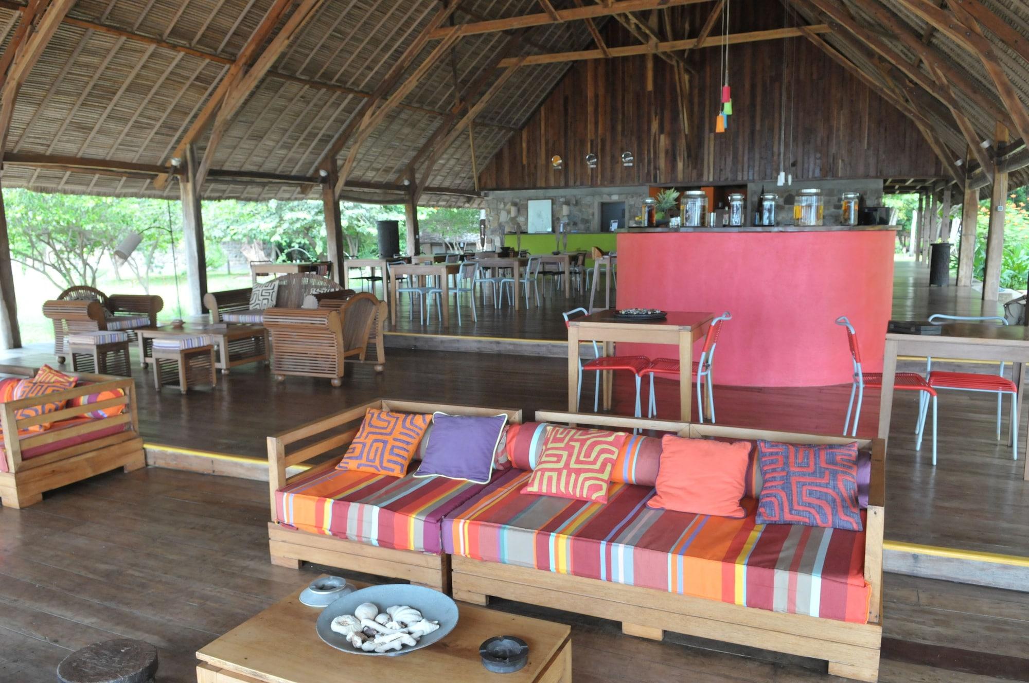 Bar/Salón Eden Lodge