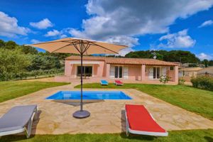 Alquiler Vacacional - Architect's house with panoramic views of Lubéron and Ste Victoire