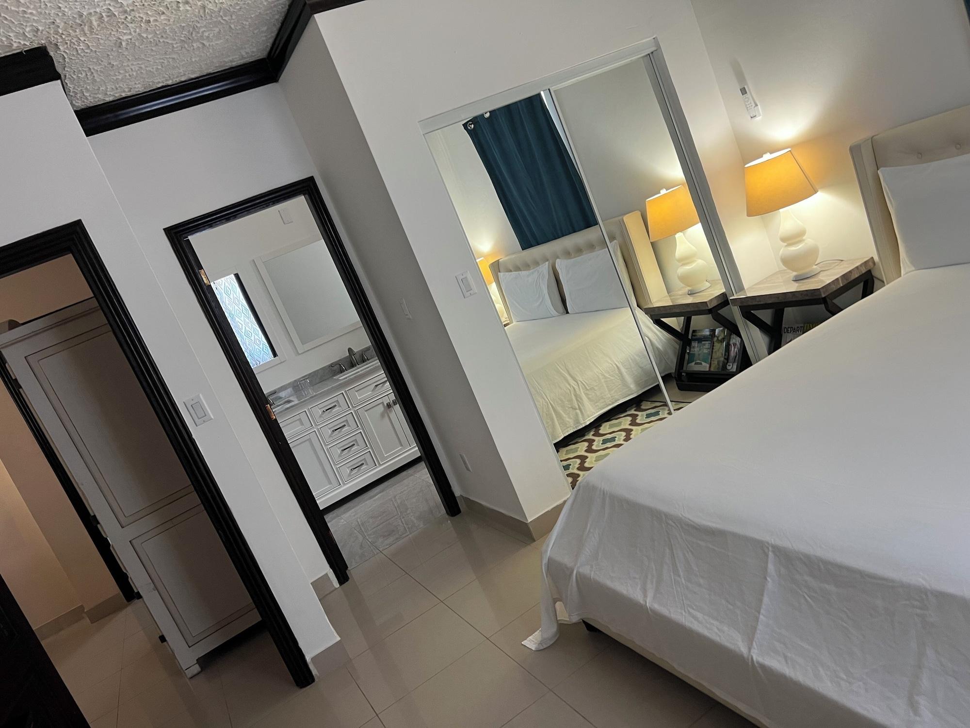 Varios Island Turquoise Rental