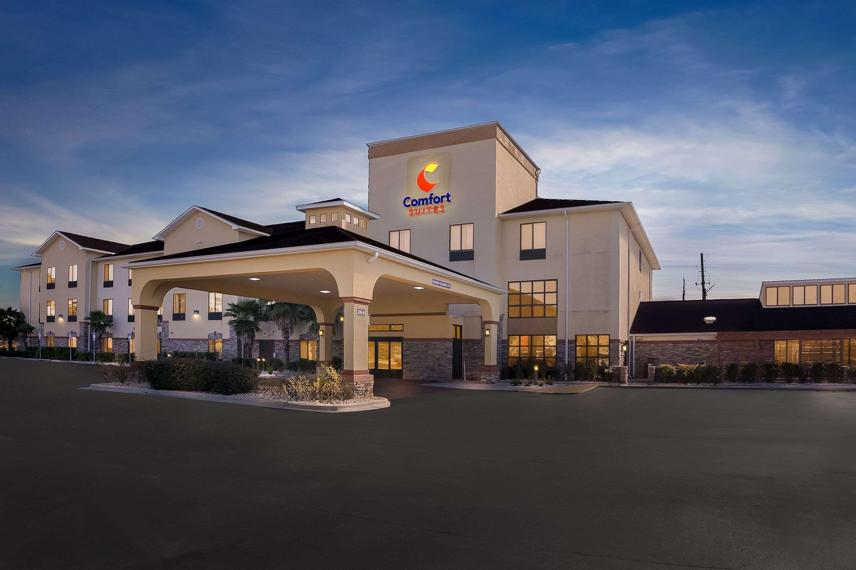 Vista Exterior Comfort Suites Panama City Near Tyndall Afb