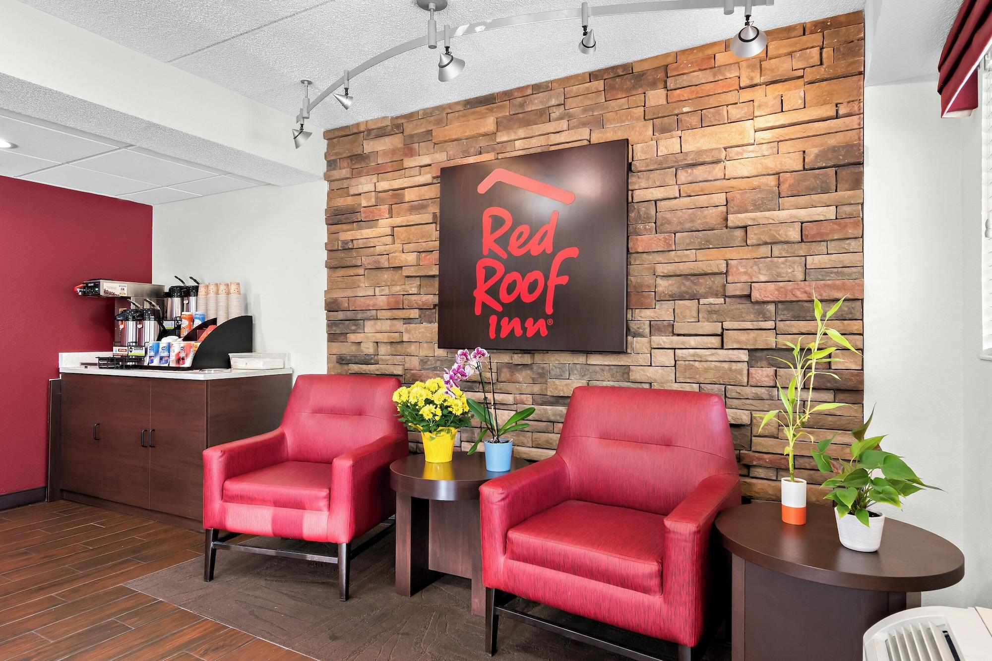 Vista Lobby Red Roof Inn Harrisburg North