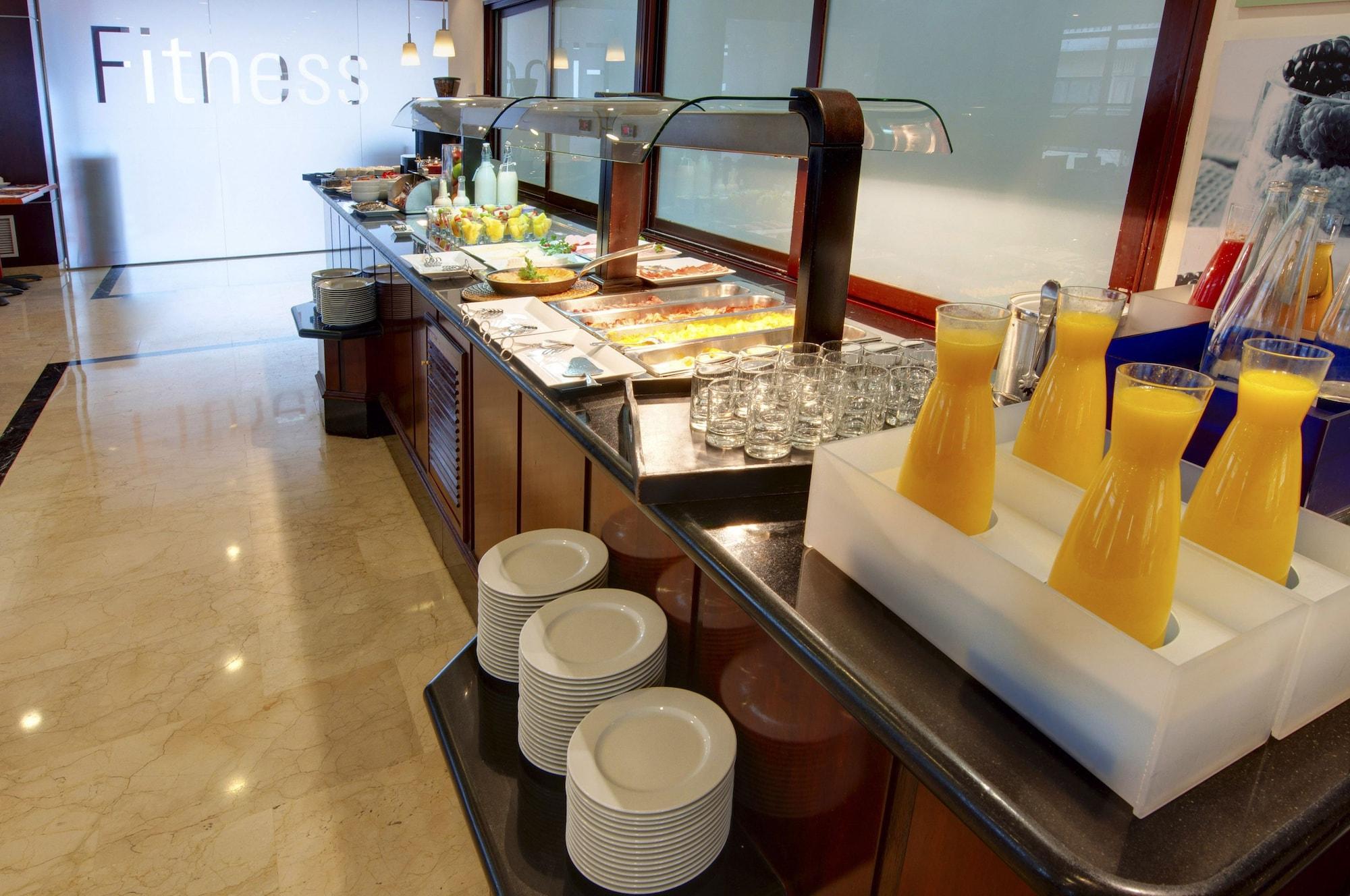 Restaurant Hotel Madrid Plaza de España Affiliated by Meliá