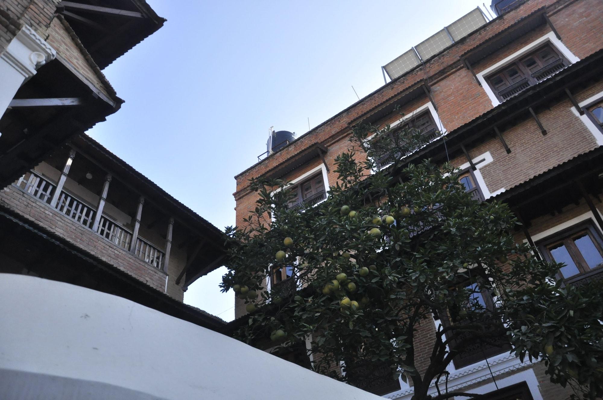 Vista Exterior Boutique Heritage Home