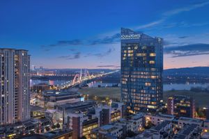 Alojamiento - Four Points by Sheraton Hanzhong Riverside