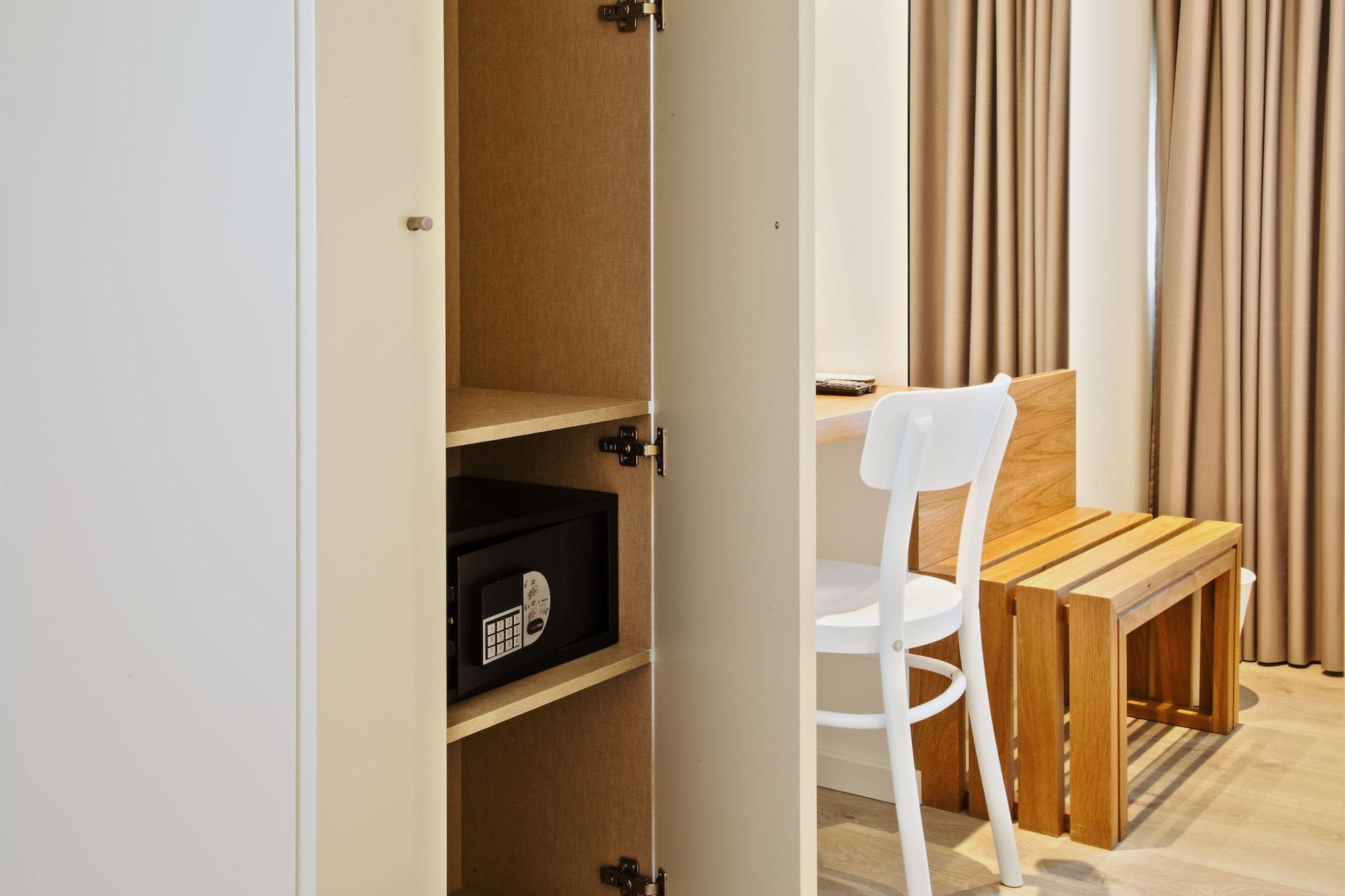 Set de Habitación Hotel Spot Family Suites