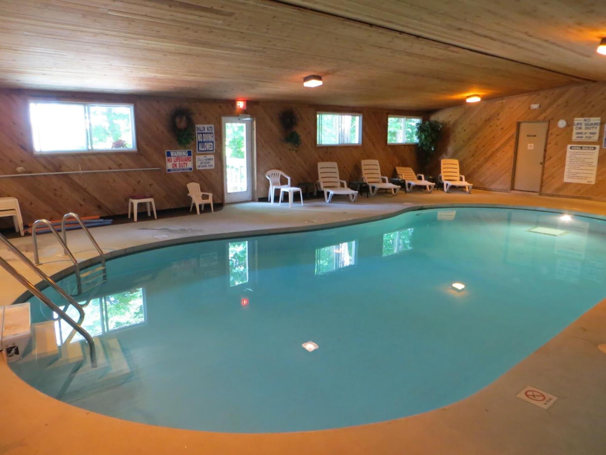 Vista Piscina Nordic Lodge