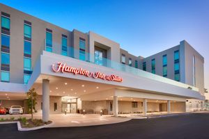 Alojamiento - Hampton Inn  & Suites Anaheim Resort Convention Center