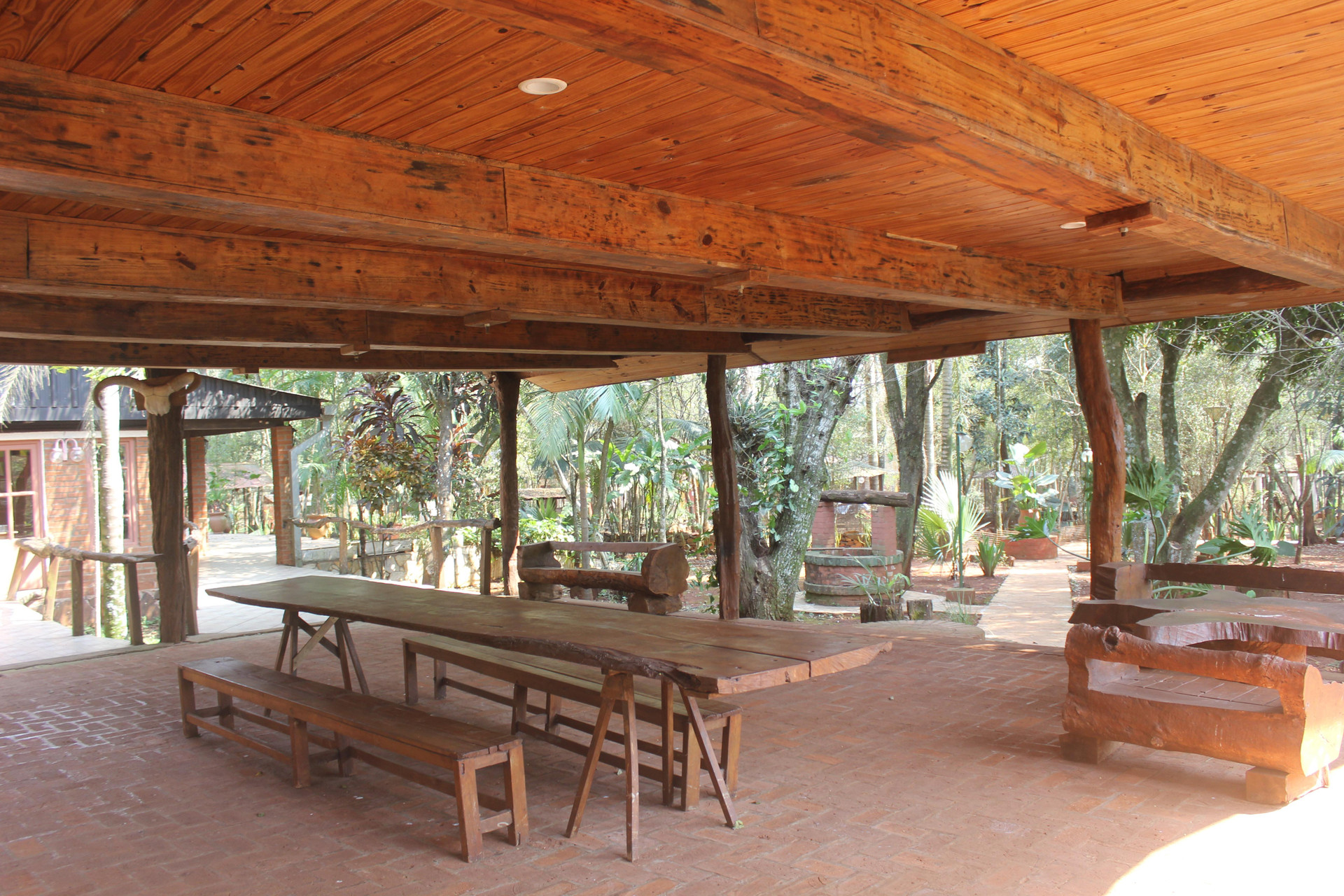 Área de parrilla Six Garden Lodge