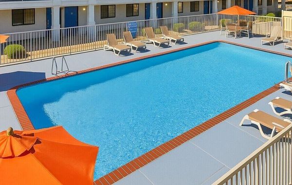 Motel 6 Thousand Oaks, CA