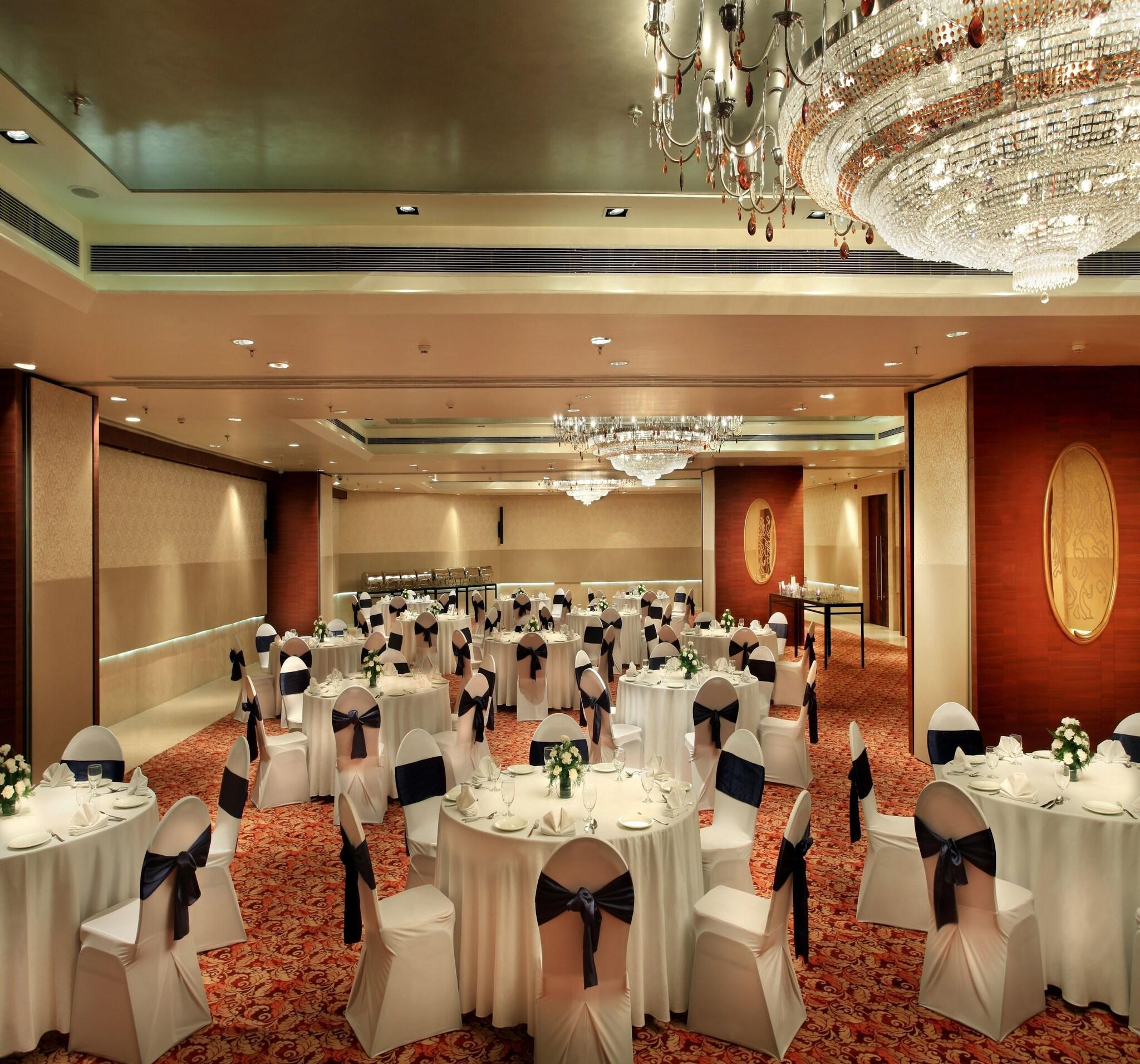 Vista Lobby Mahagun Sarovar Portico Suites Ghaziabad