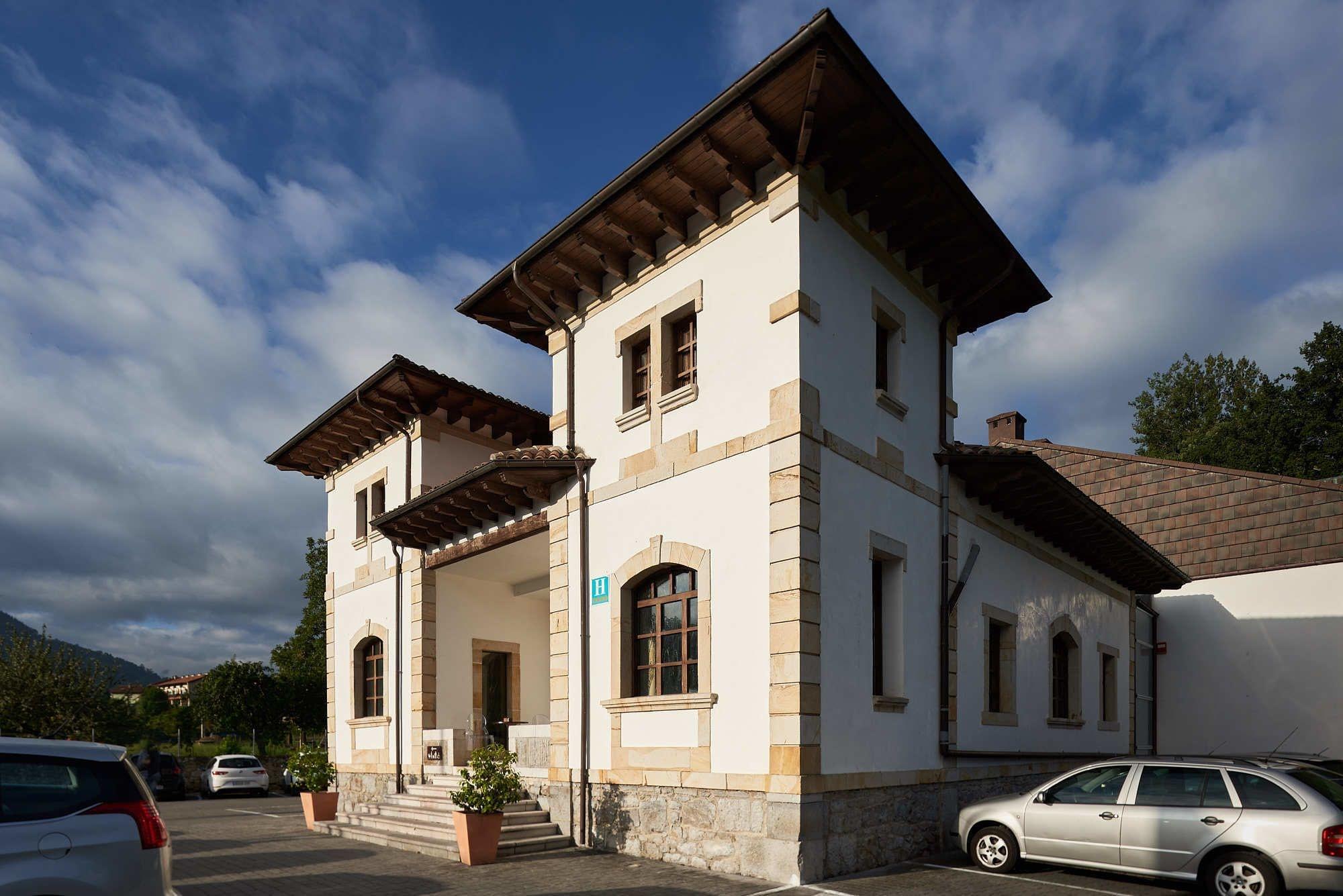 Vista Exterior Hotel Granda