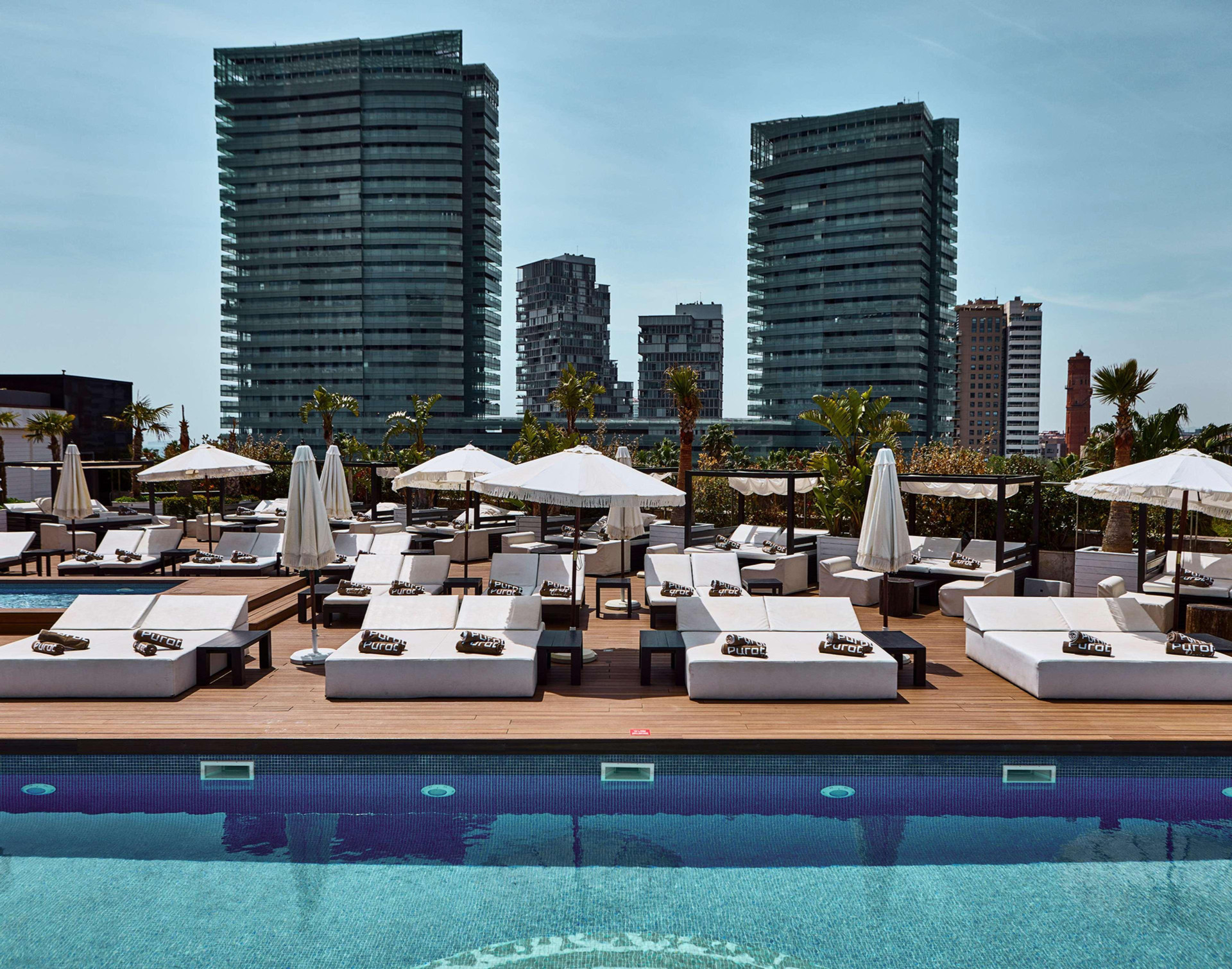 Vista Piscina Hilton Diagonal Mar Barcelona
