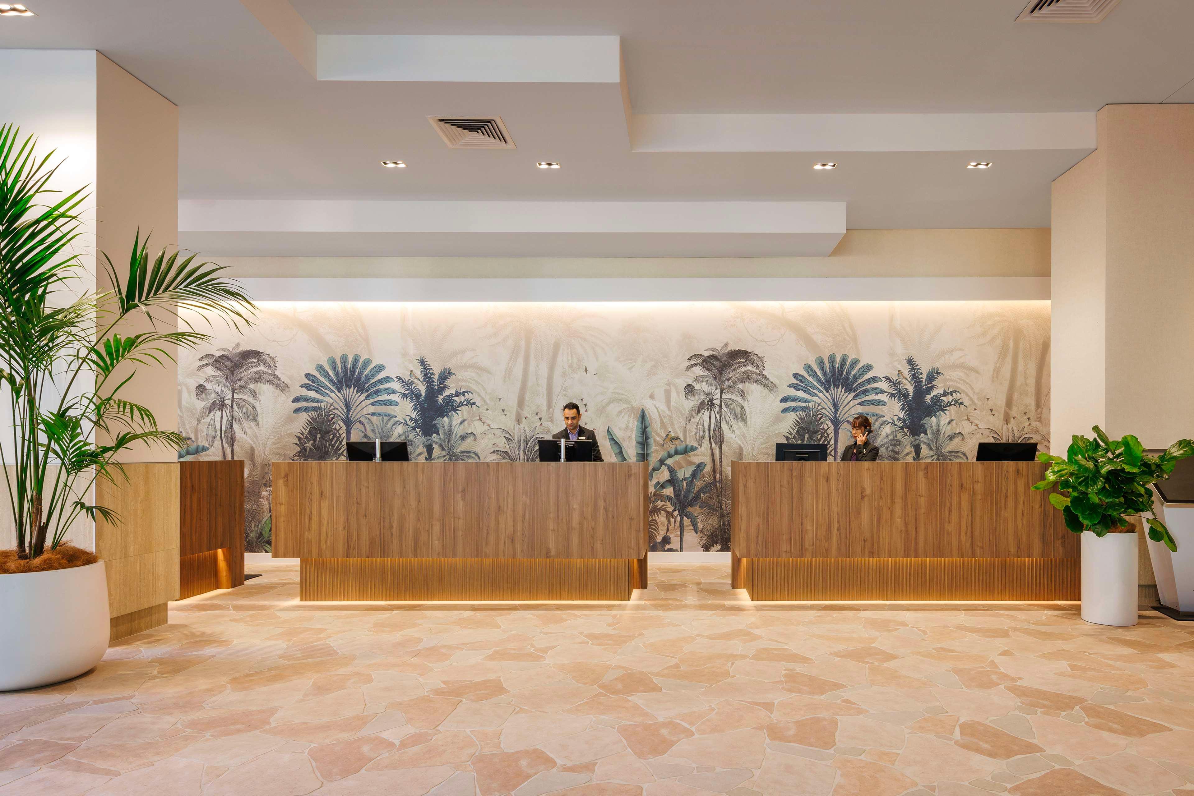 Vista Lobby Amora Hotel Brisbane