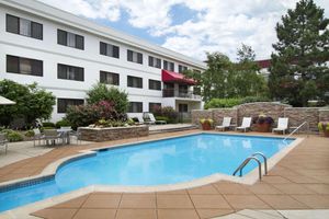 Alojamiento - Embassy Suites by Hilton Detroit Metro Airport