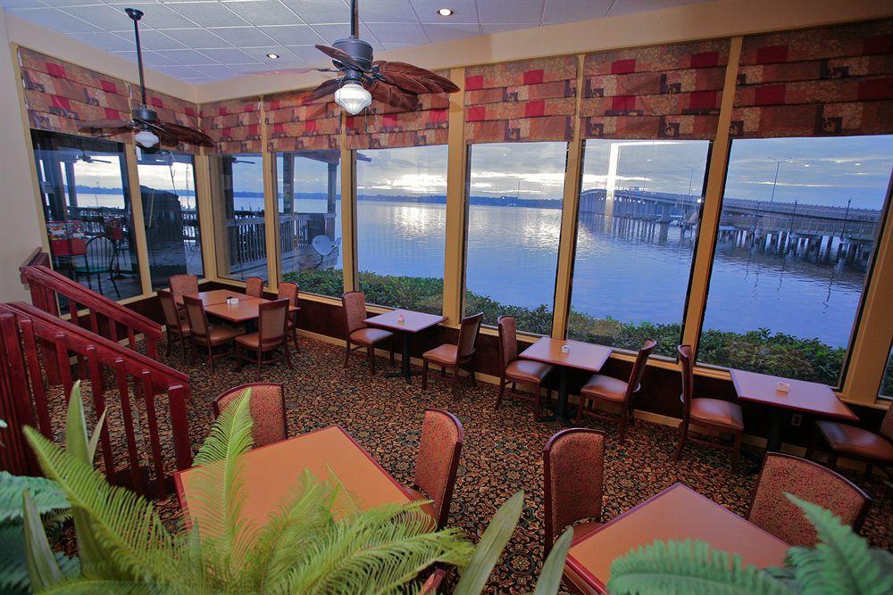 Restaurant Quality Inn & Suites Palatka Riverfront