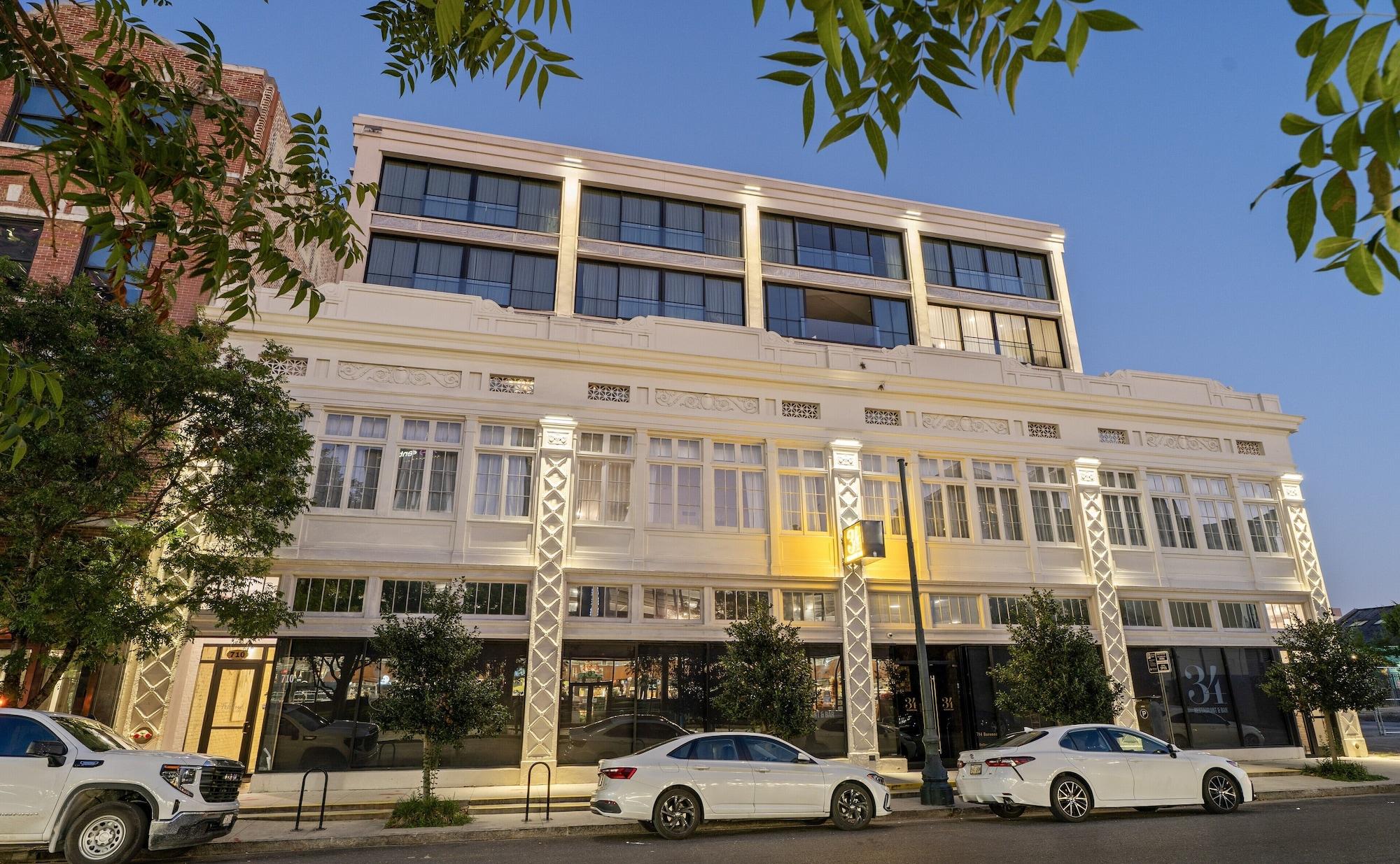 Varios The Theodore New Orleans