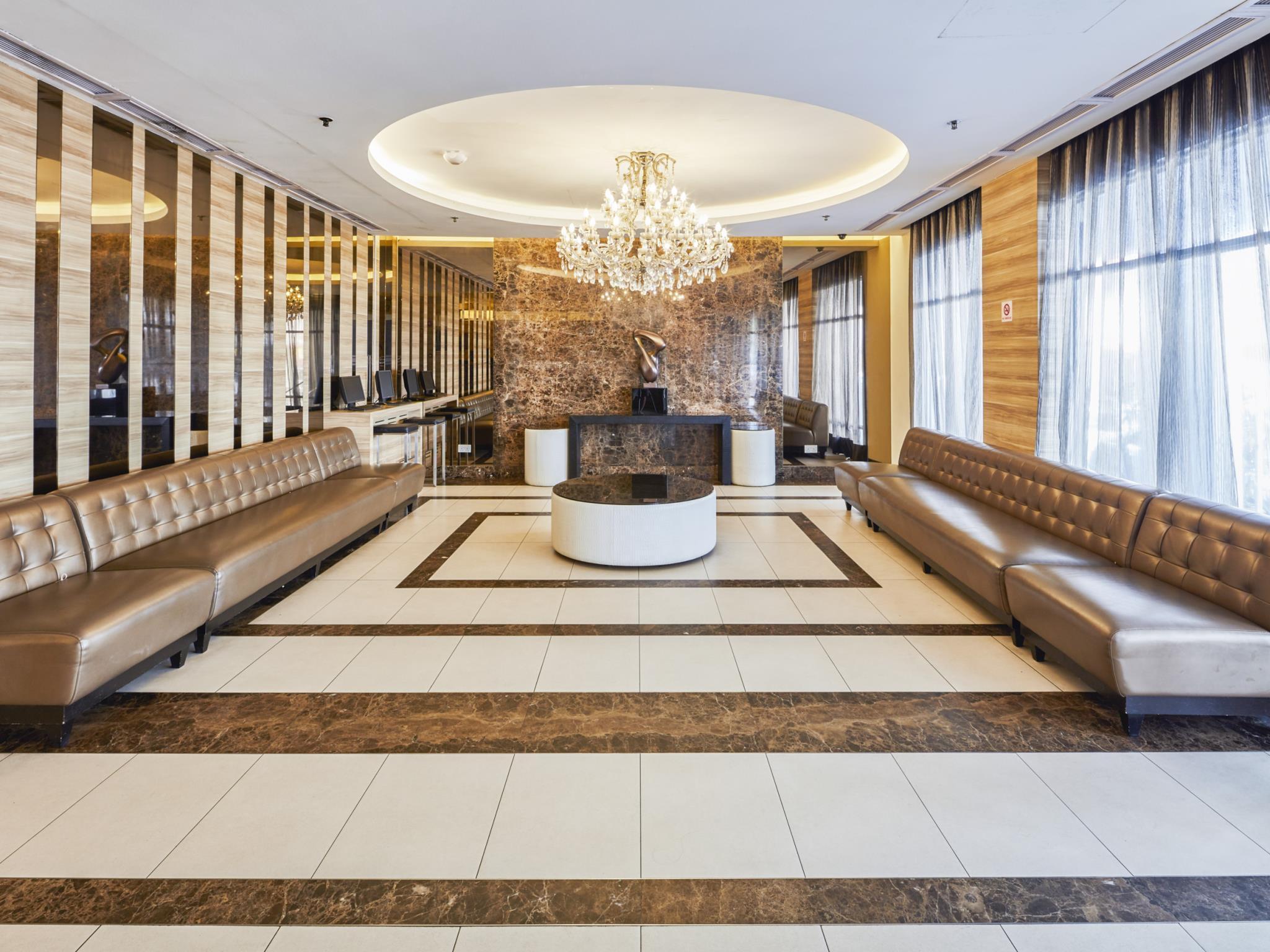 Vista Lobby Hotel 81 Dickson