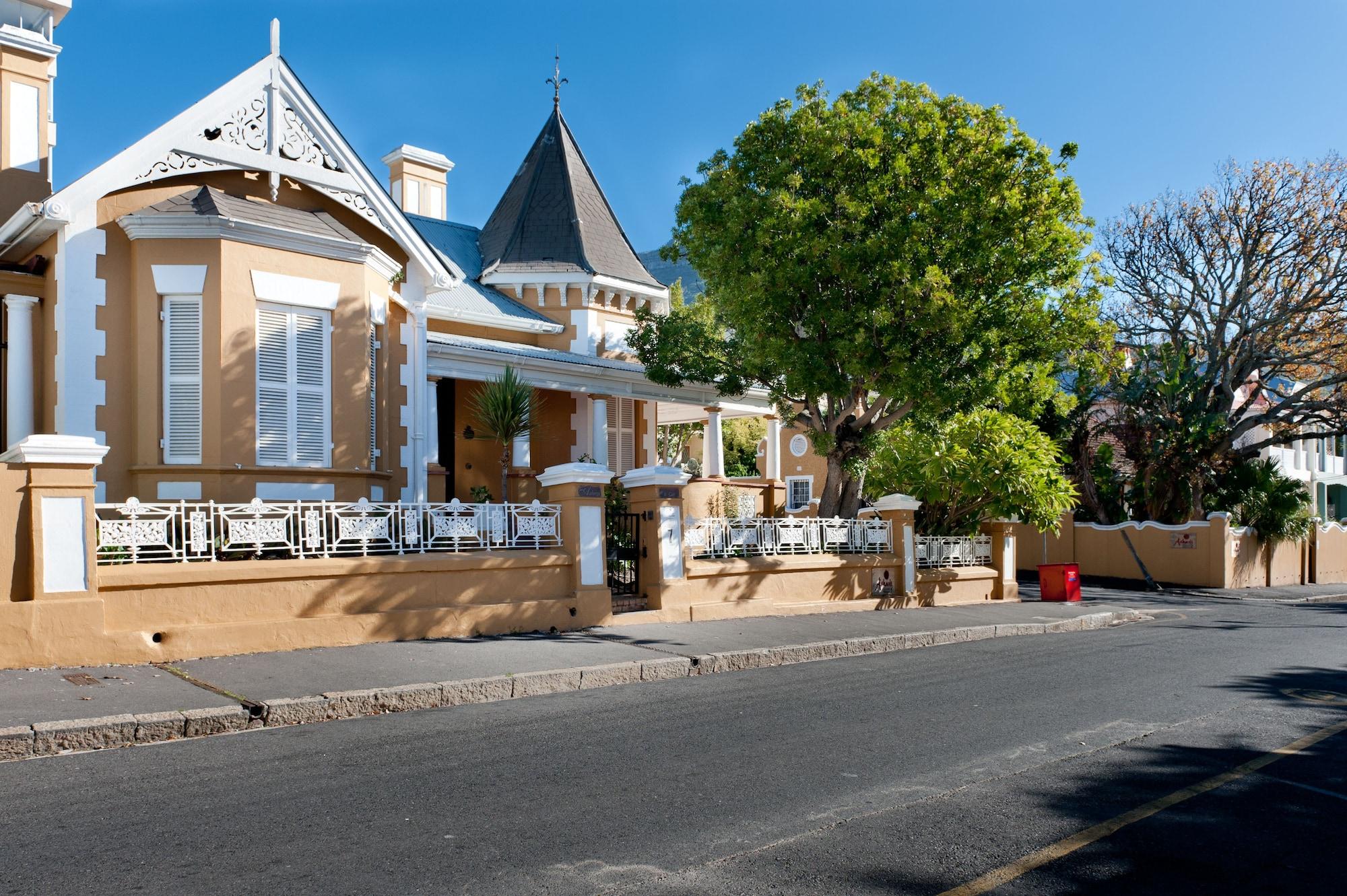 Vista Exterior Ashanti Guest House Gardens