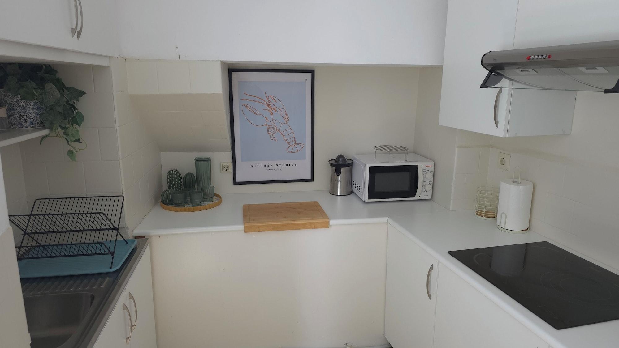 Equipamiento de Habitación Iacobus SL