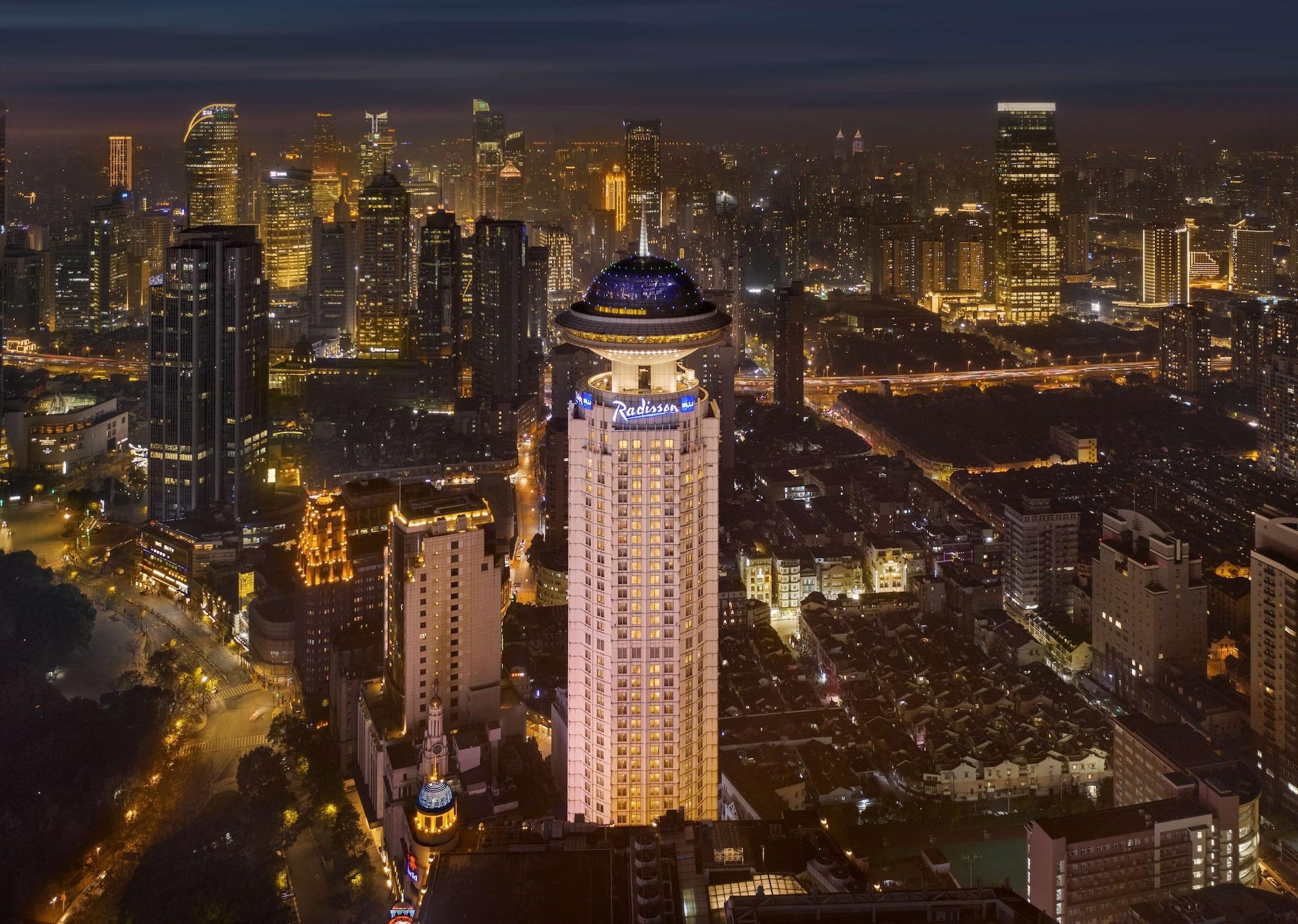 Vista Exterior Radisson Blu Hotel Shanghai New World