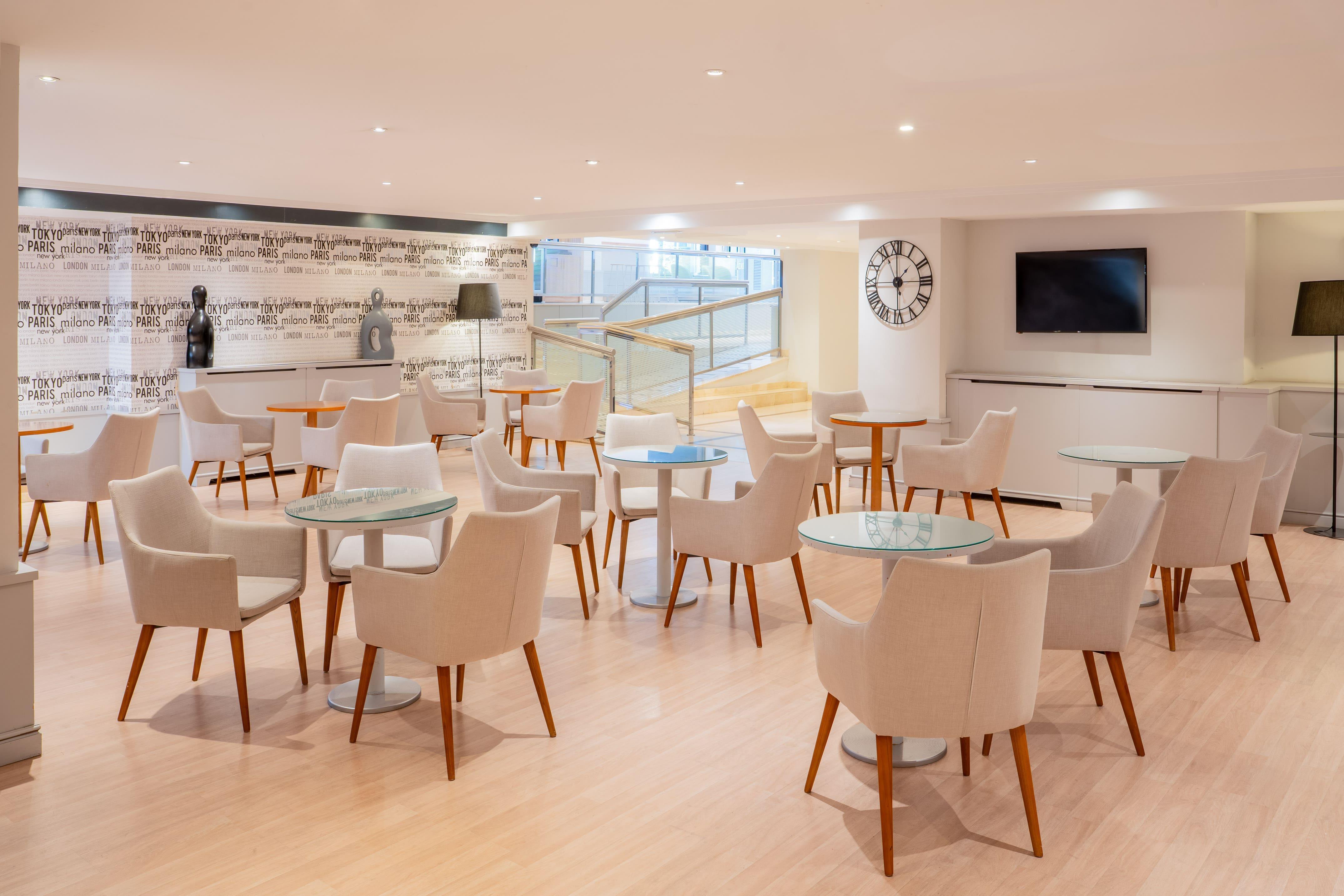 Restaurant Hotel Madrid Alameda Aeropuerto, Affiliated by Meliá