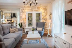 Alquiler Vacacional - Elegant and Chic Apartment with garden in the Heart of Split, Croatia