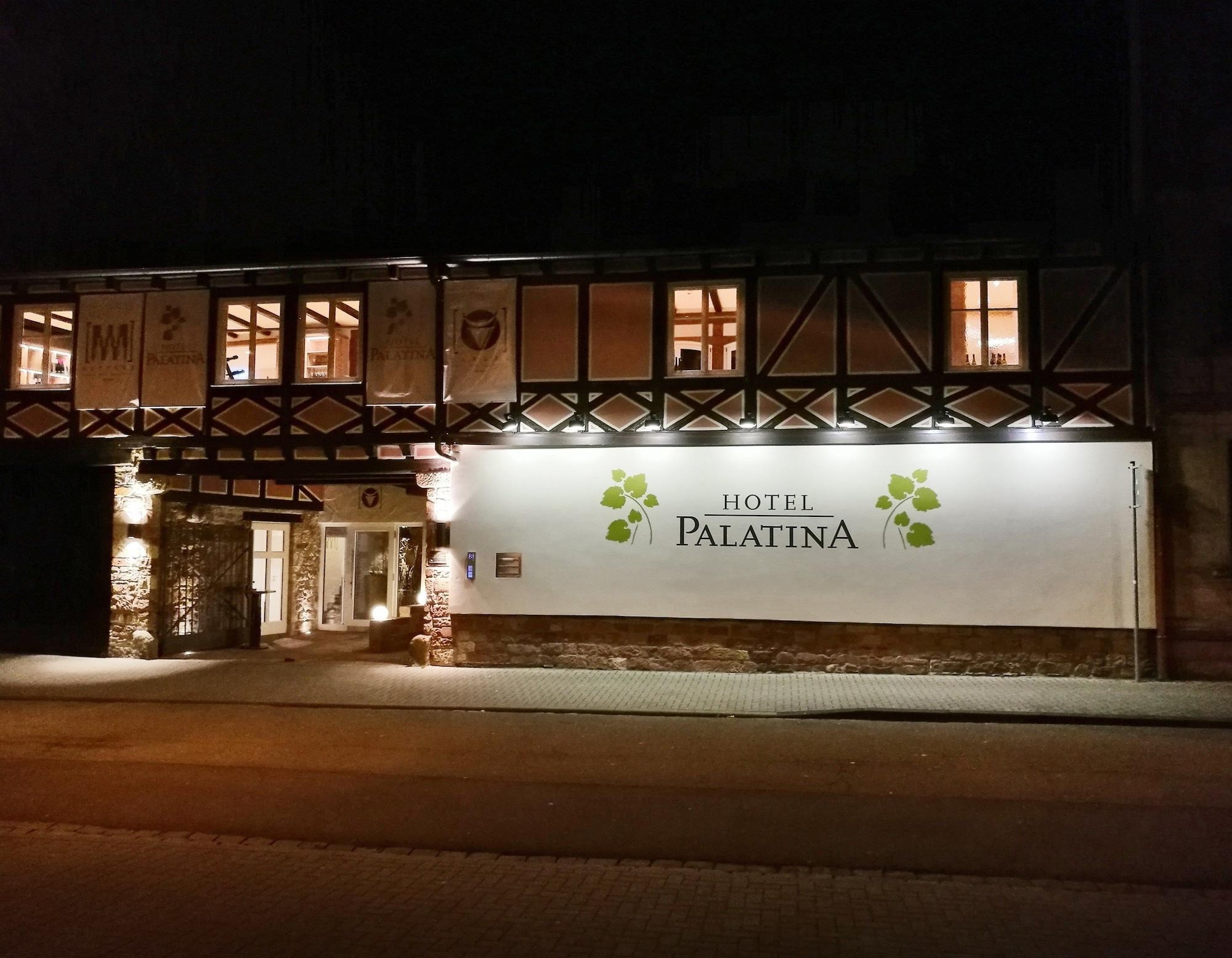 Vista Exterior Hotel Palatina