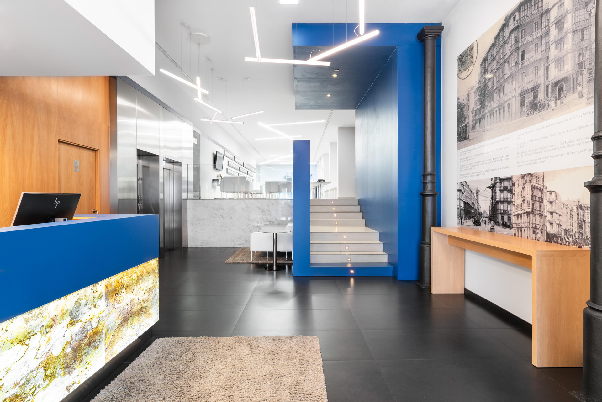 Vista Lobby Eurostars Blue Coruña