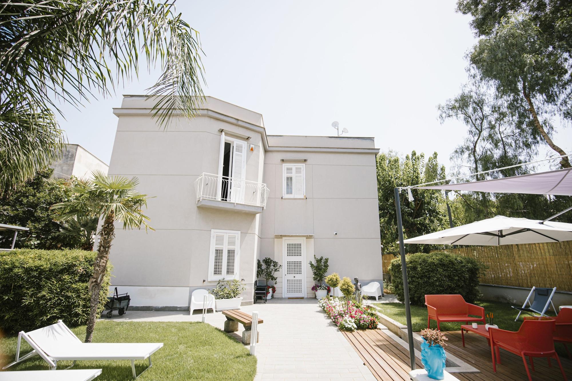 Vista Exterior Villa Calipso