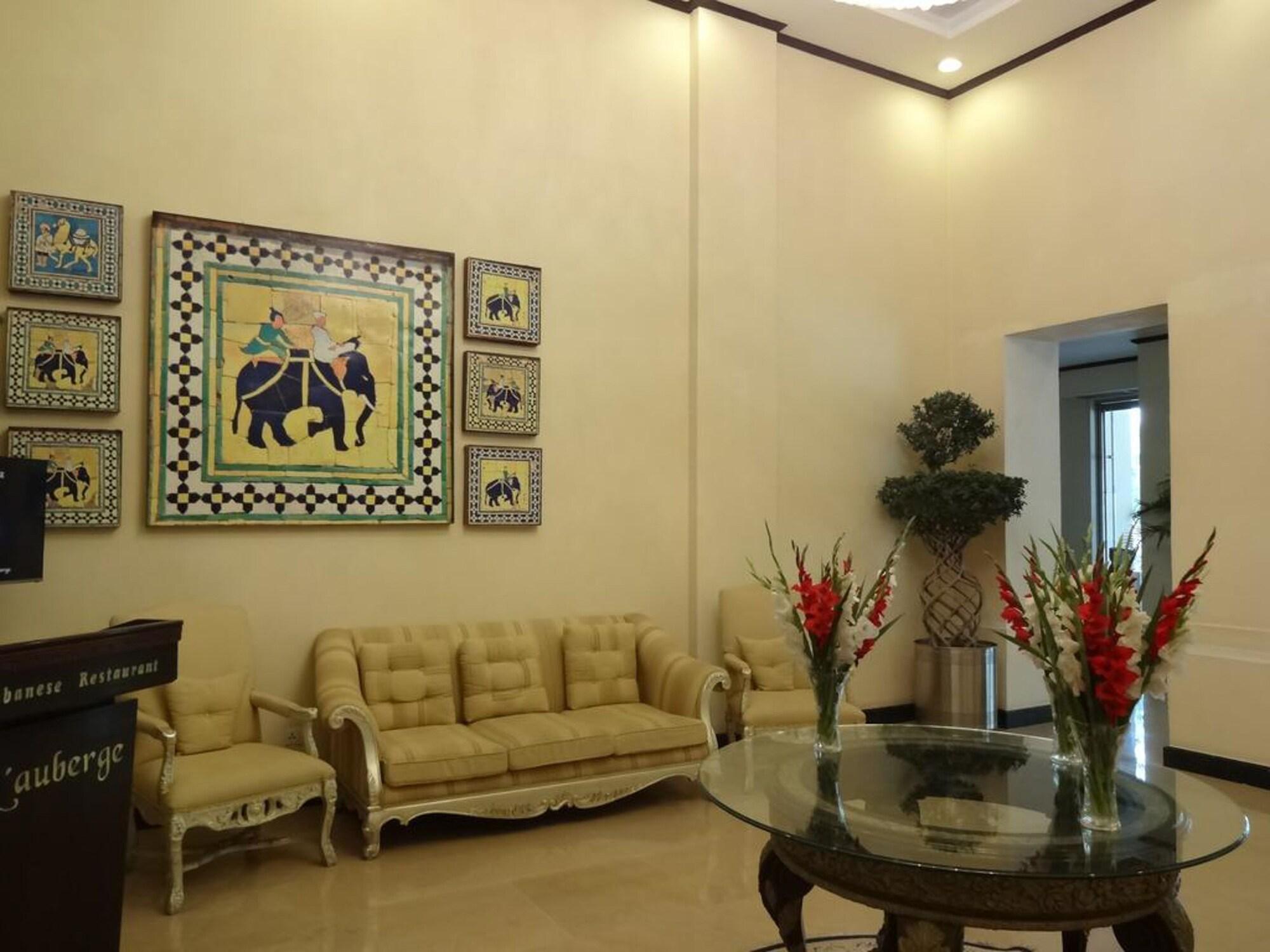 Vista Lobby Faletti's Hotel