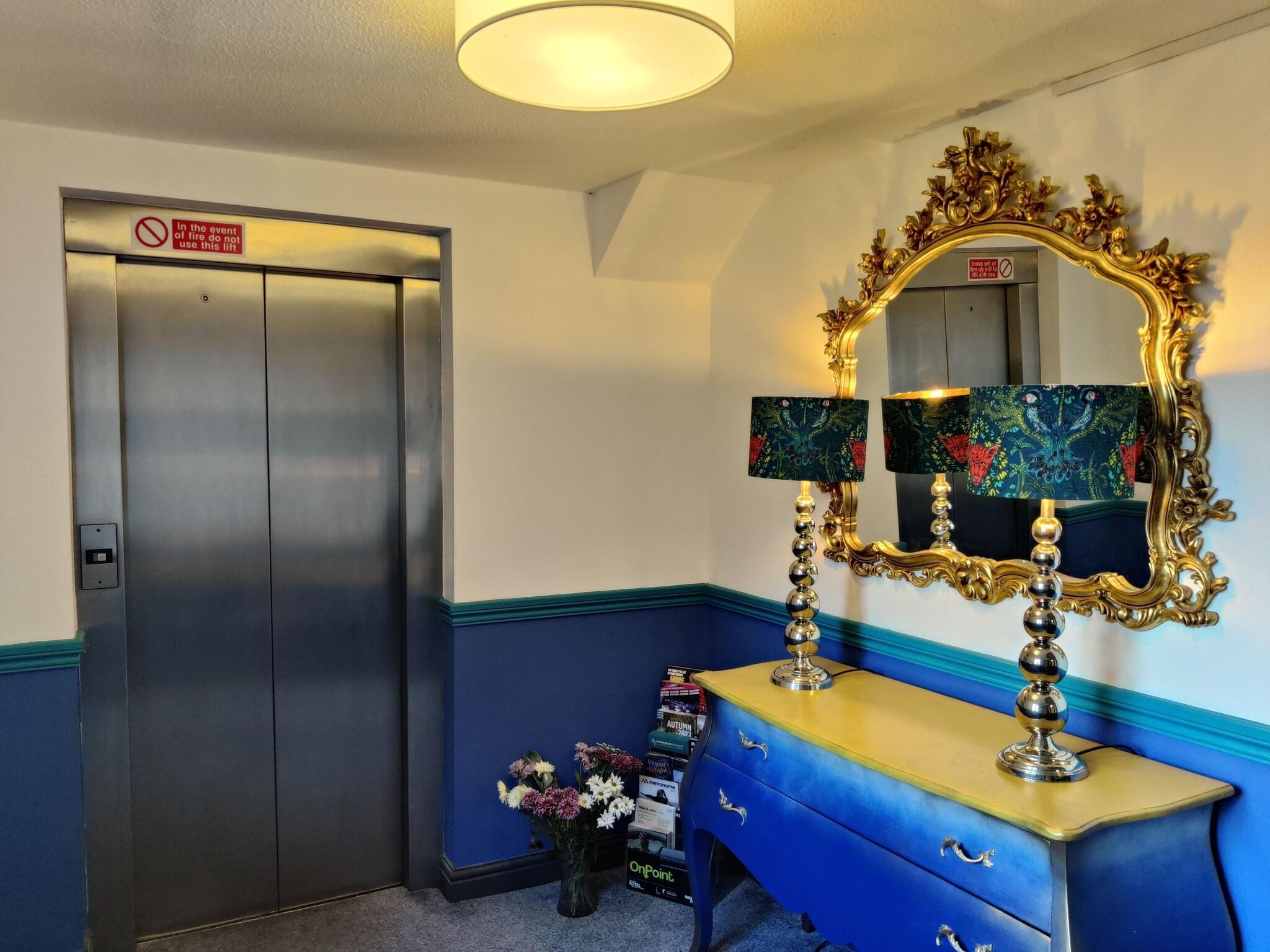 Vista Lobby The Bingham Townhouse