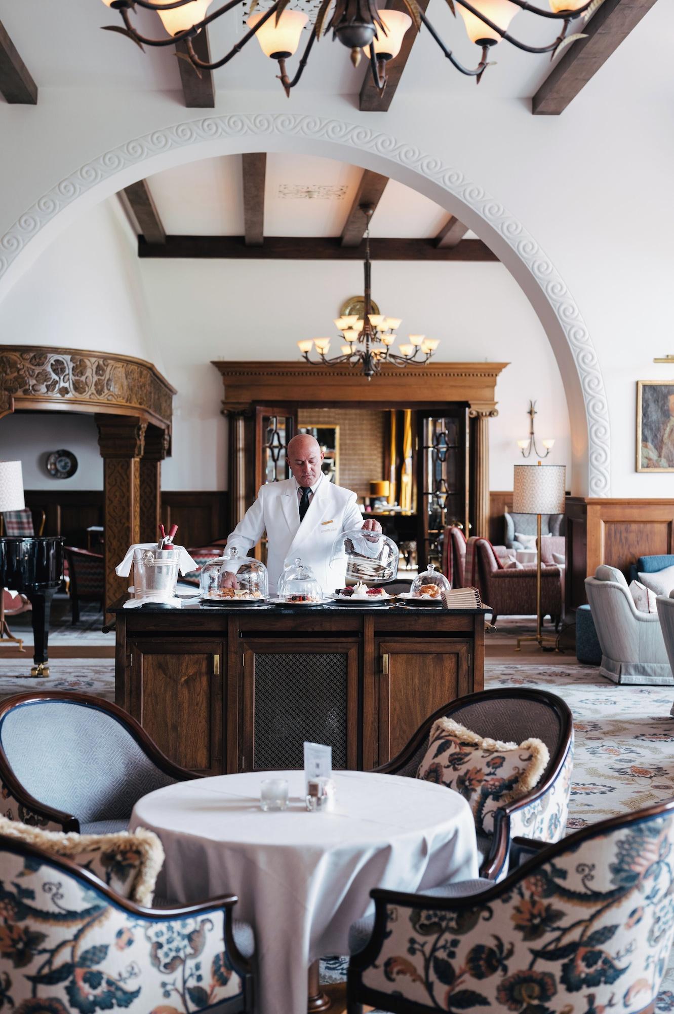 Vista Lobby Suvretta House