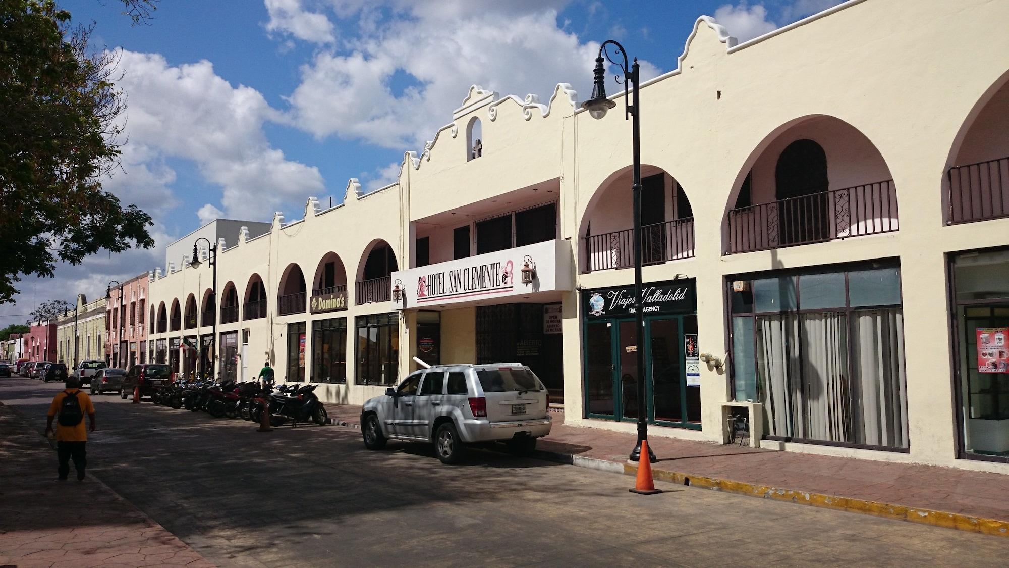 Vista Exterior Hotel San Clemente