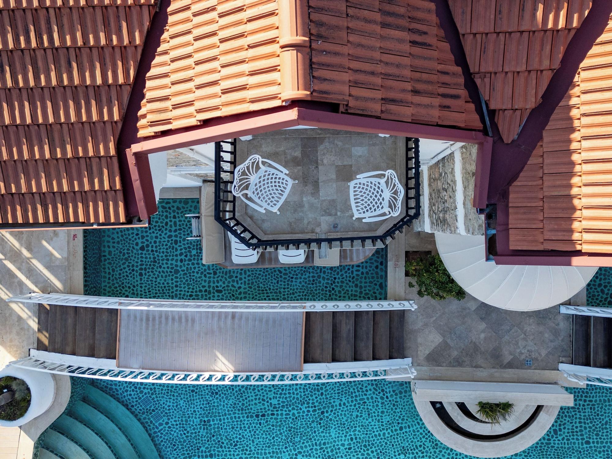 Vista Exterior The PINEHILL Hotel & Suites