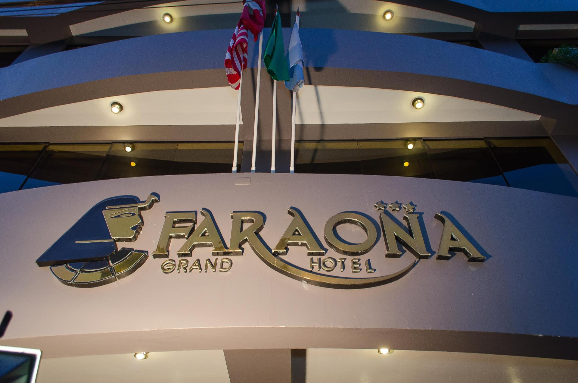 Vista Exterior Faraona Grand Hotel