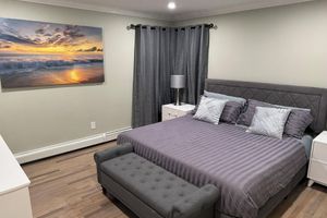 Alquiler Vacacional - fully Modern 3 bedroom 65"smart tvs cable bluetooth speakers etc