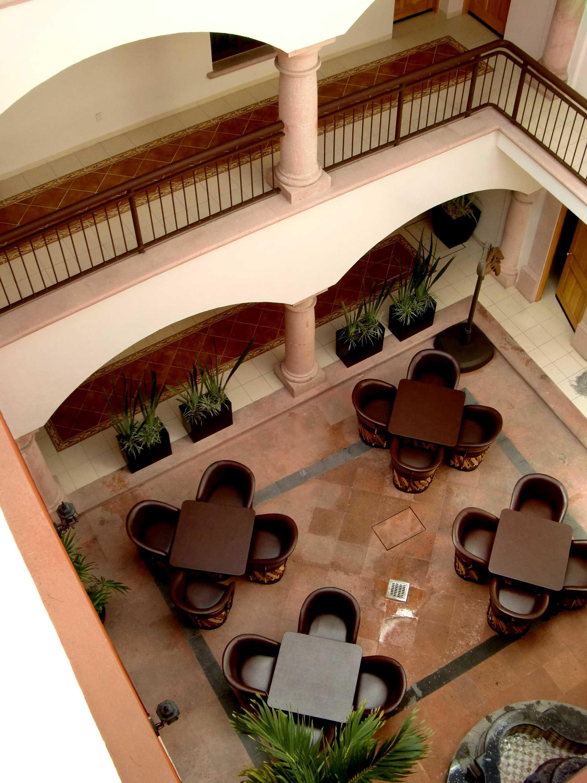 Vista da fachada Hotel Rio Queretaro