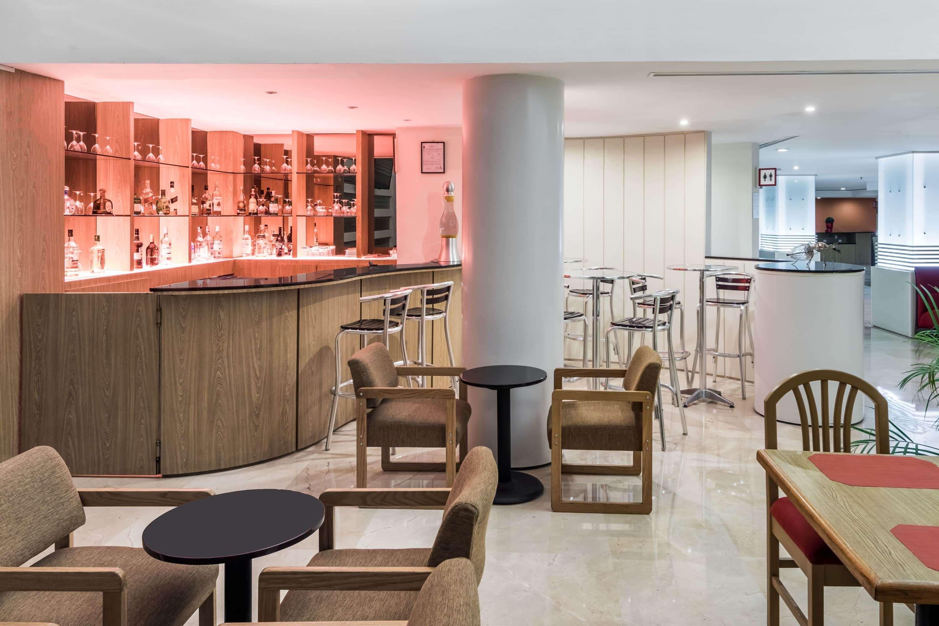 Bar/Salón Ramada by Wyndham Hola Culiacan
