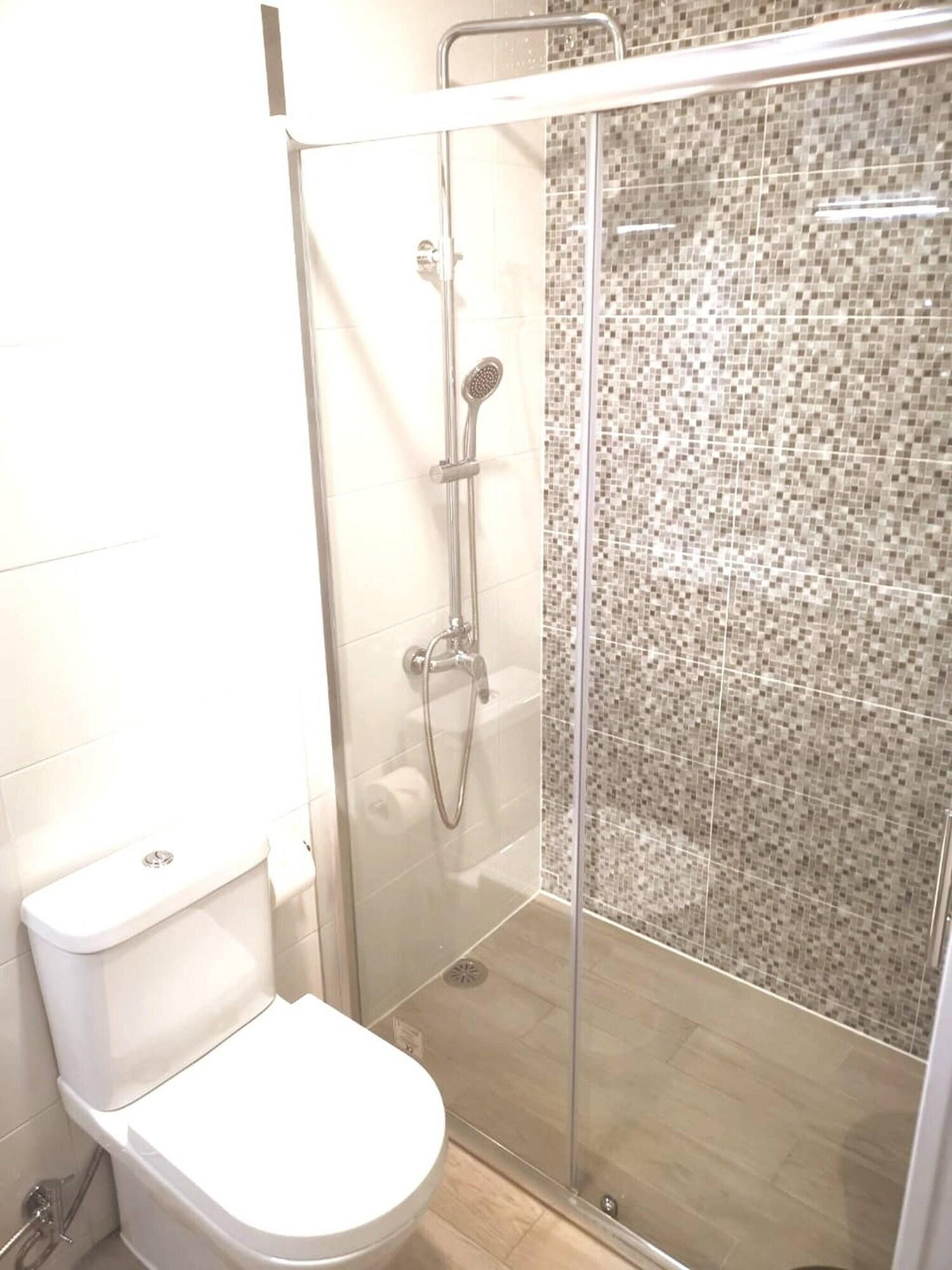 Equipamiento de Habitación Private Couple Room On Caparica Poshtel