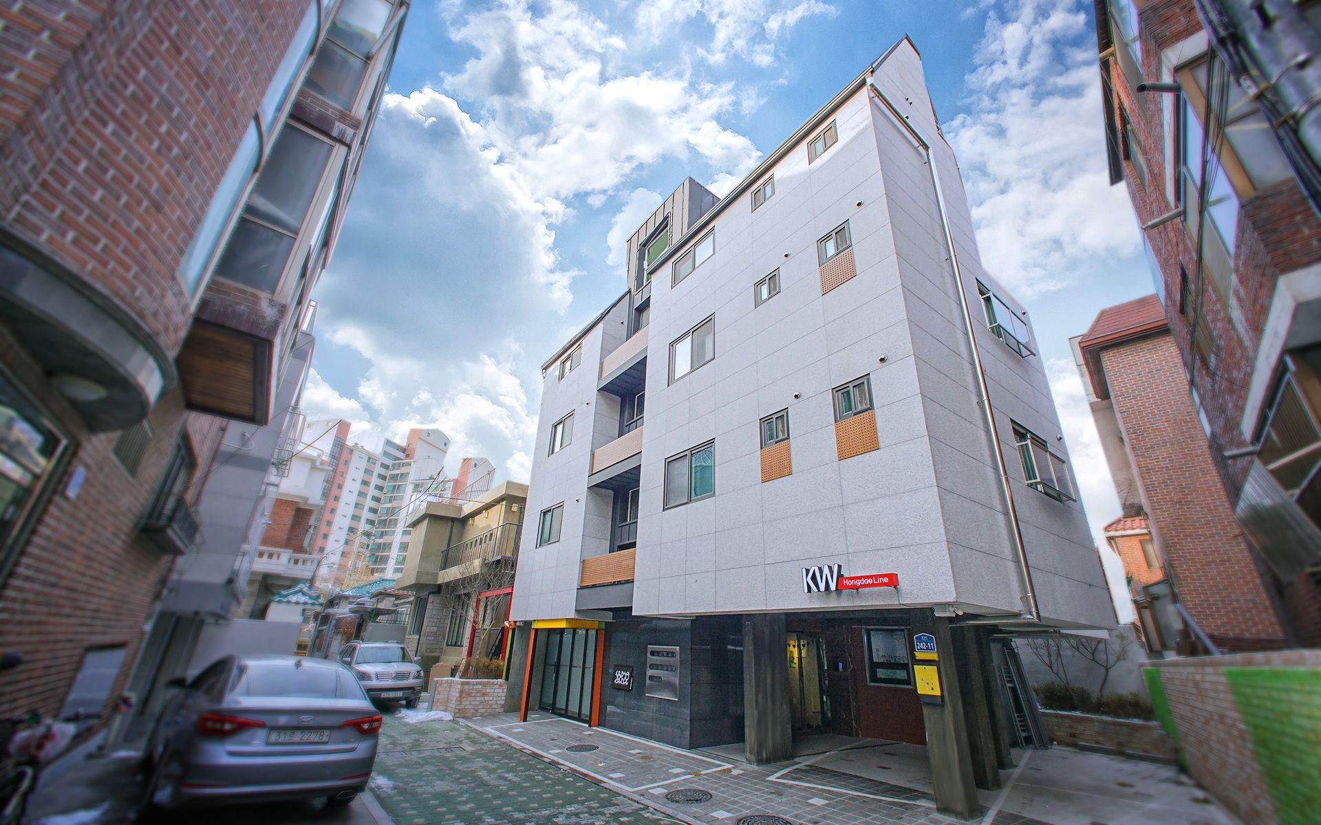 Varios KW Hongdae Line Hostel