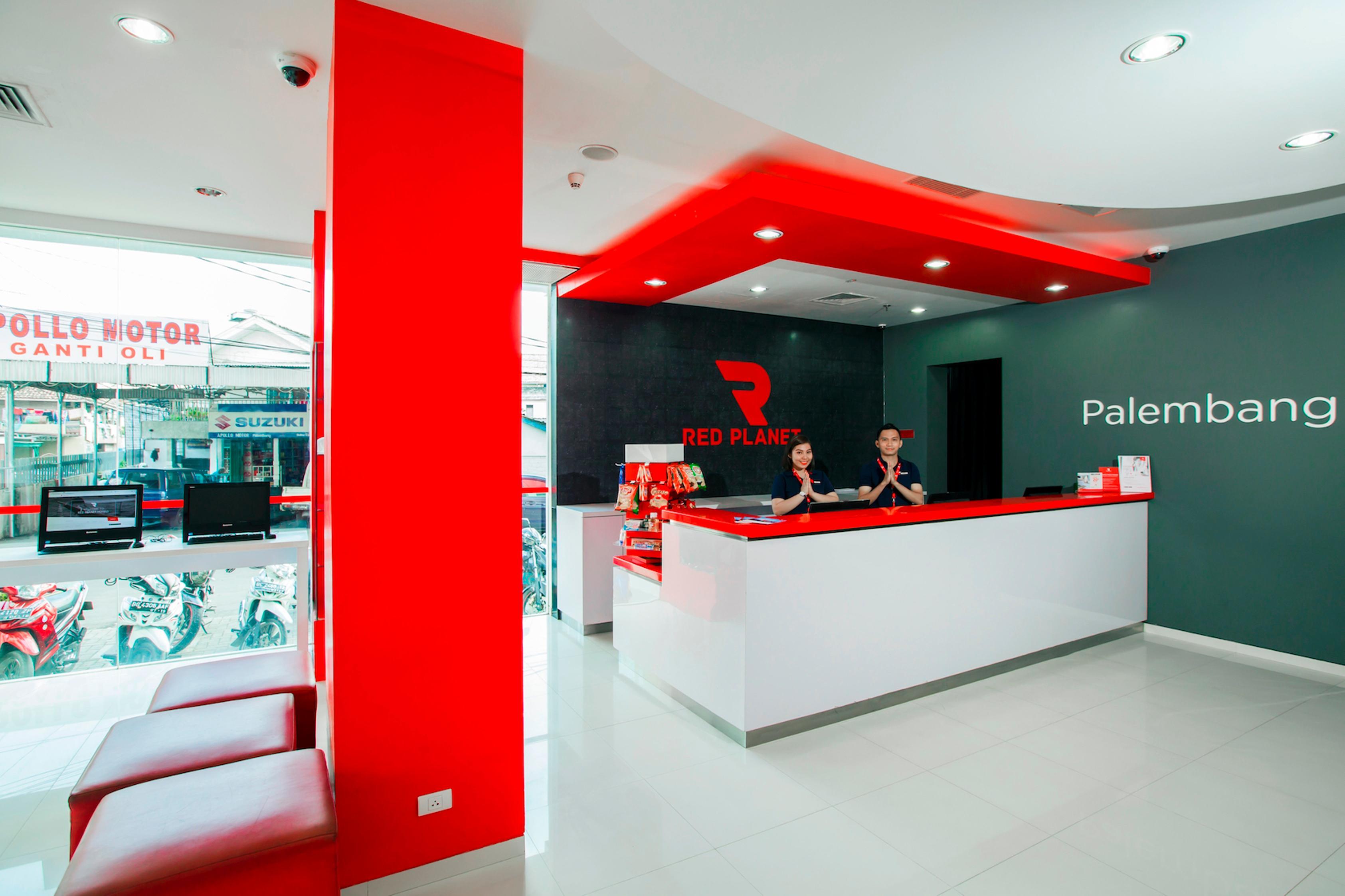Vista Lobby Red Planet Palembang