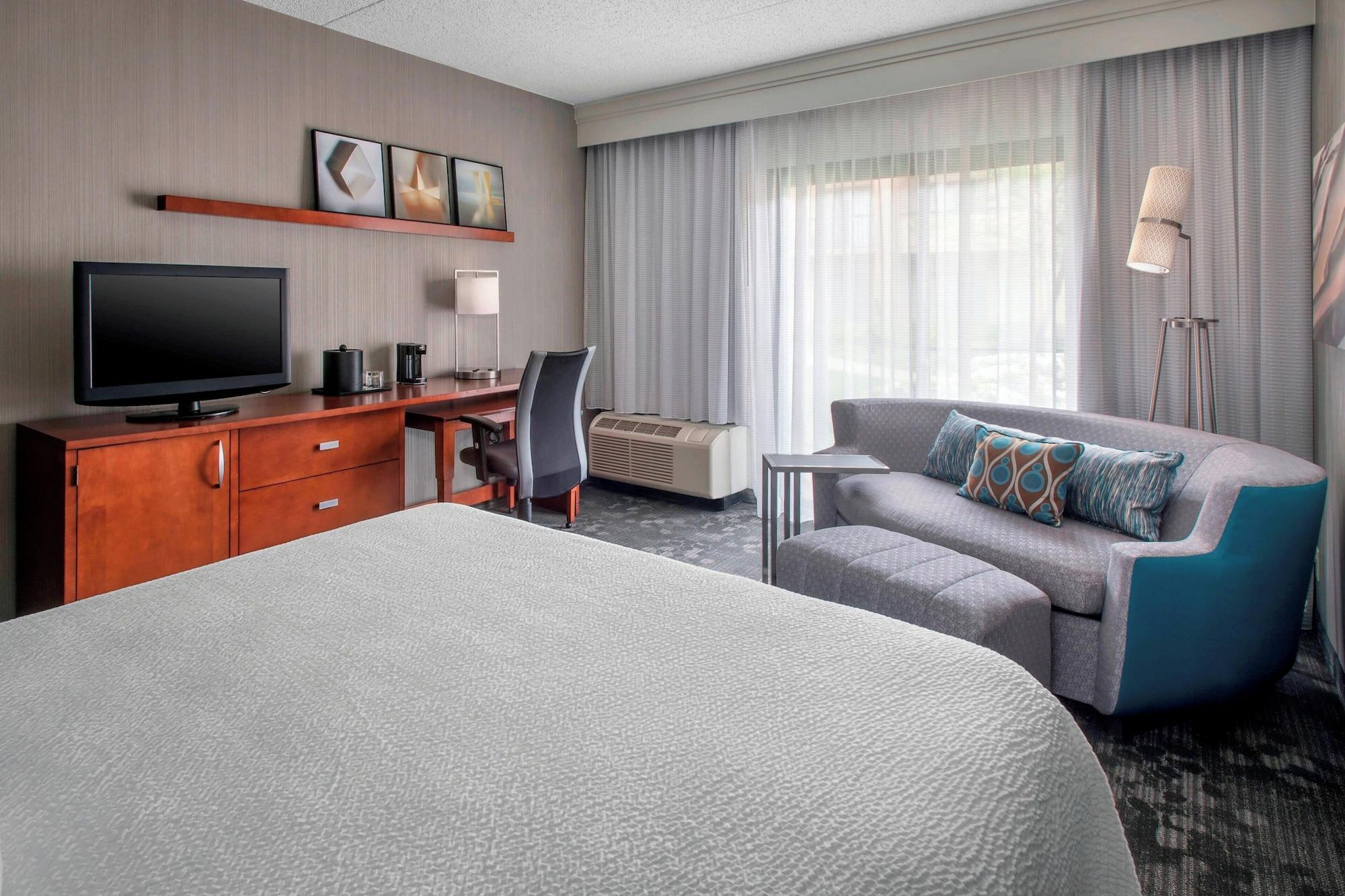 Habitación Courtyard by Marriott Newark Liberty International Airport
